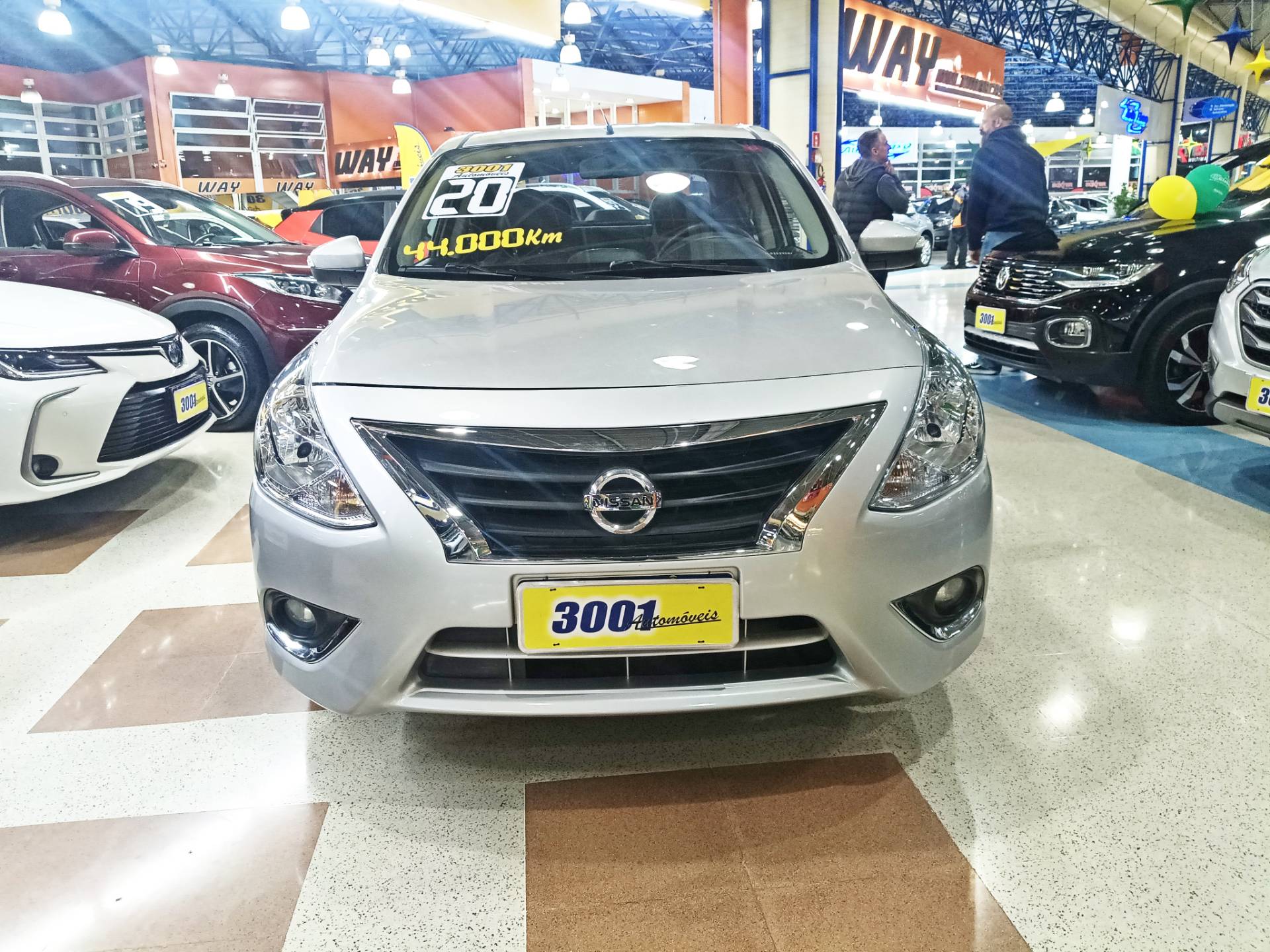 NISSAN VERSA