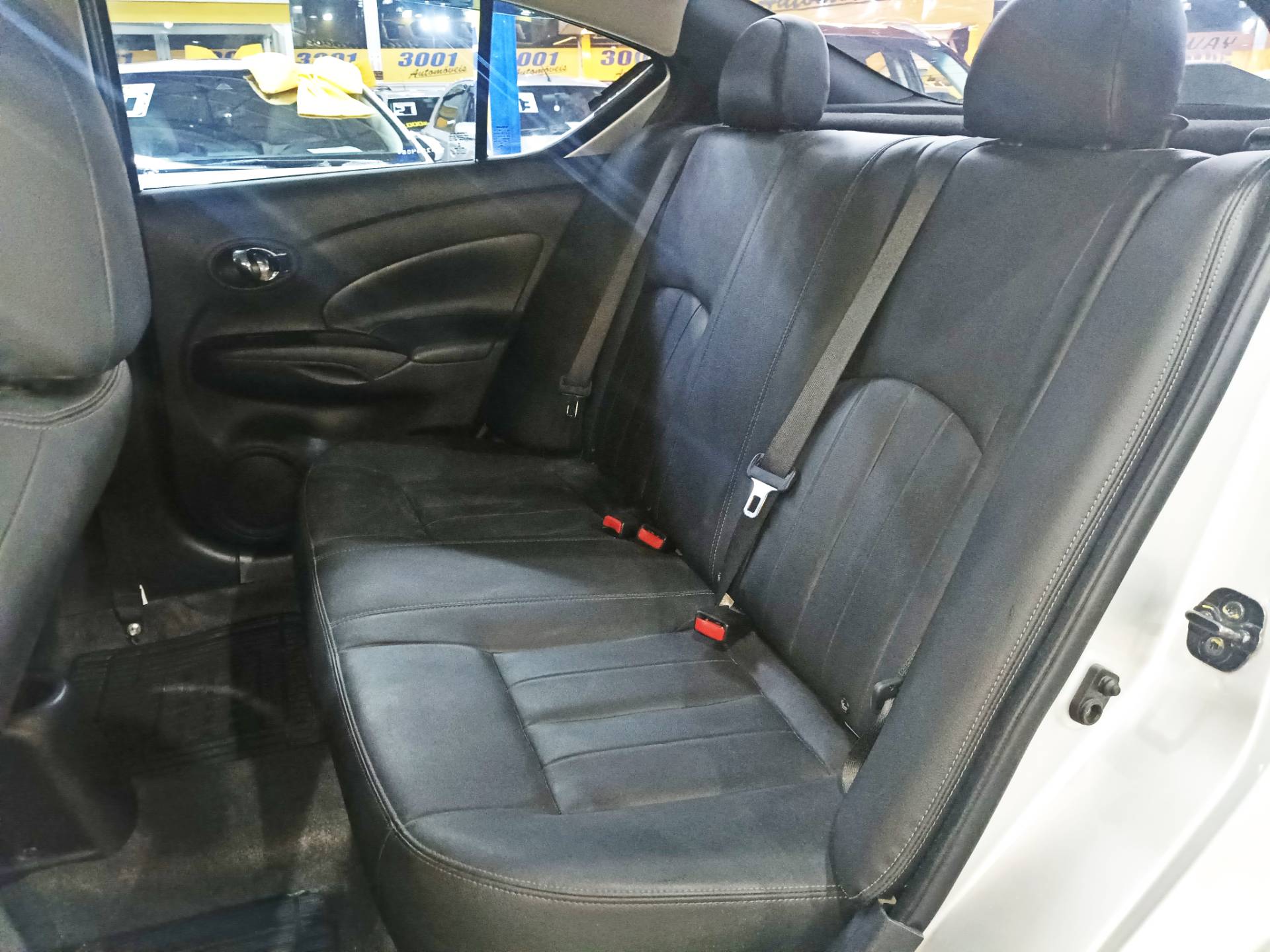 NISSAN VERSA