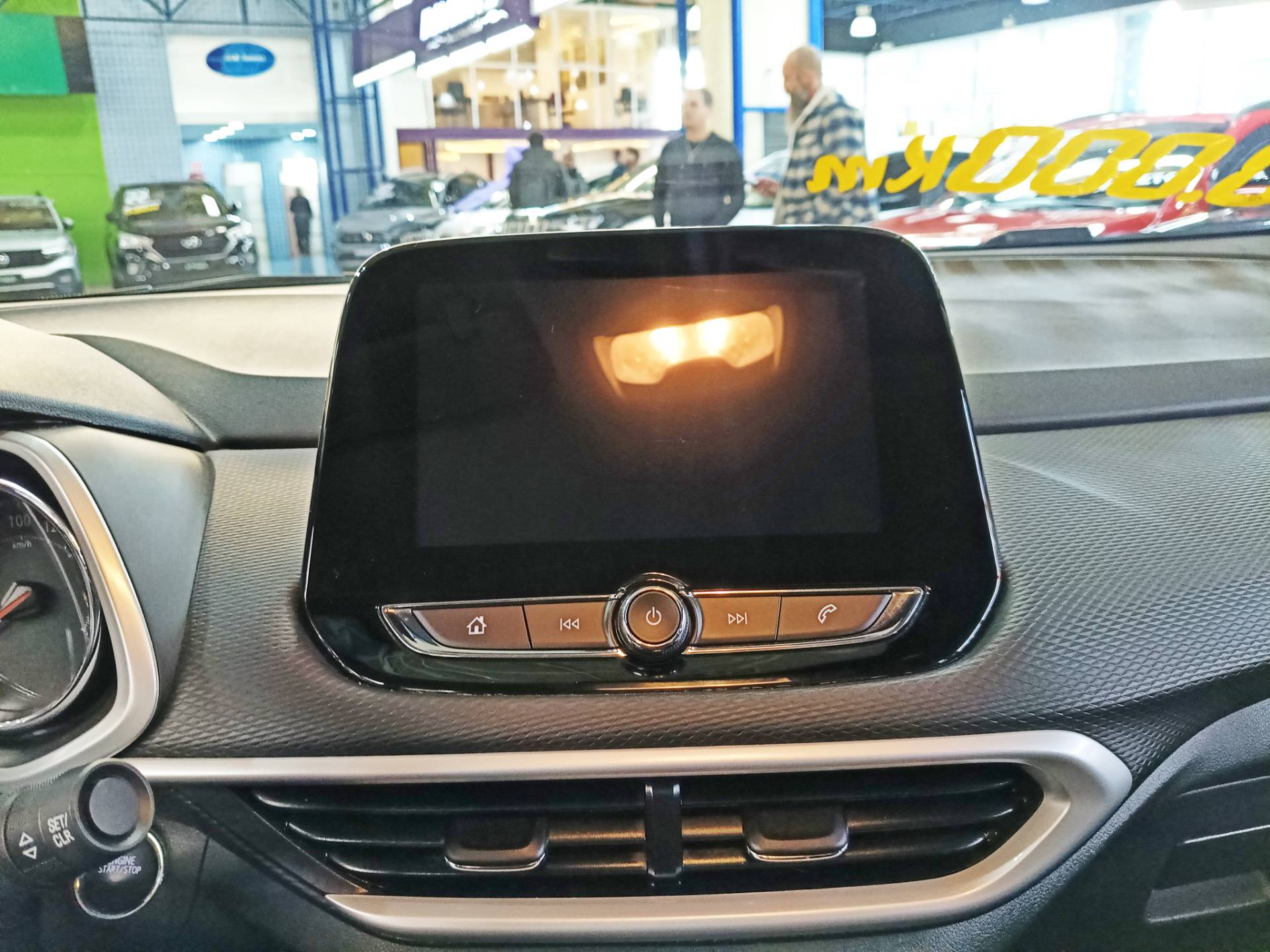 CHEVROLET TRACKER