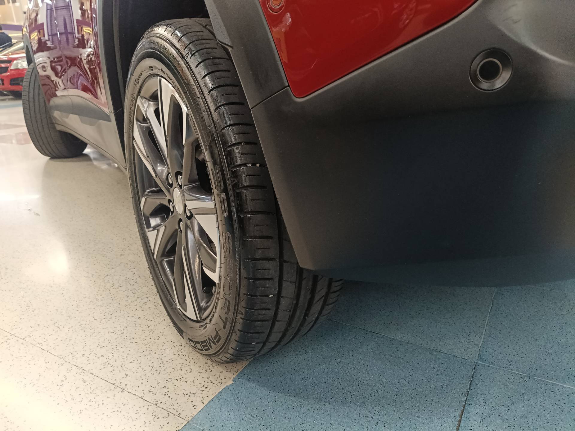 CHEVROLET TRACKER