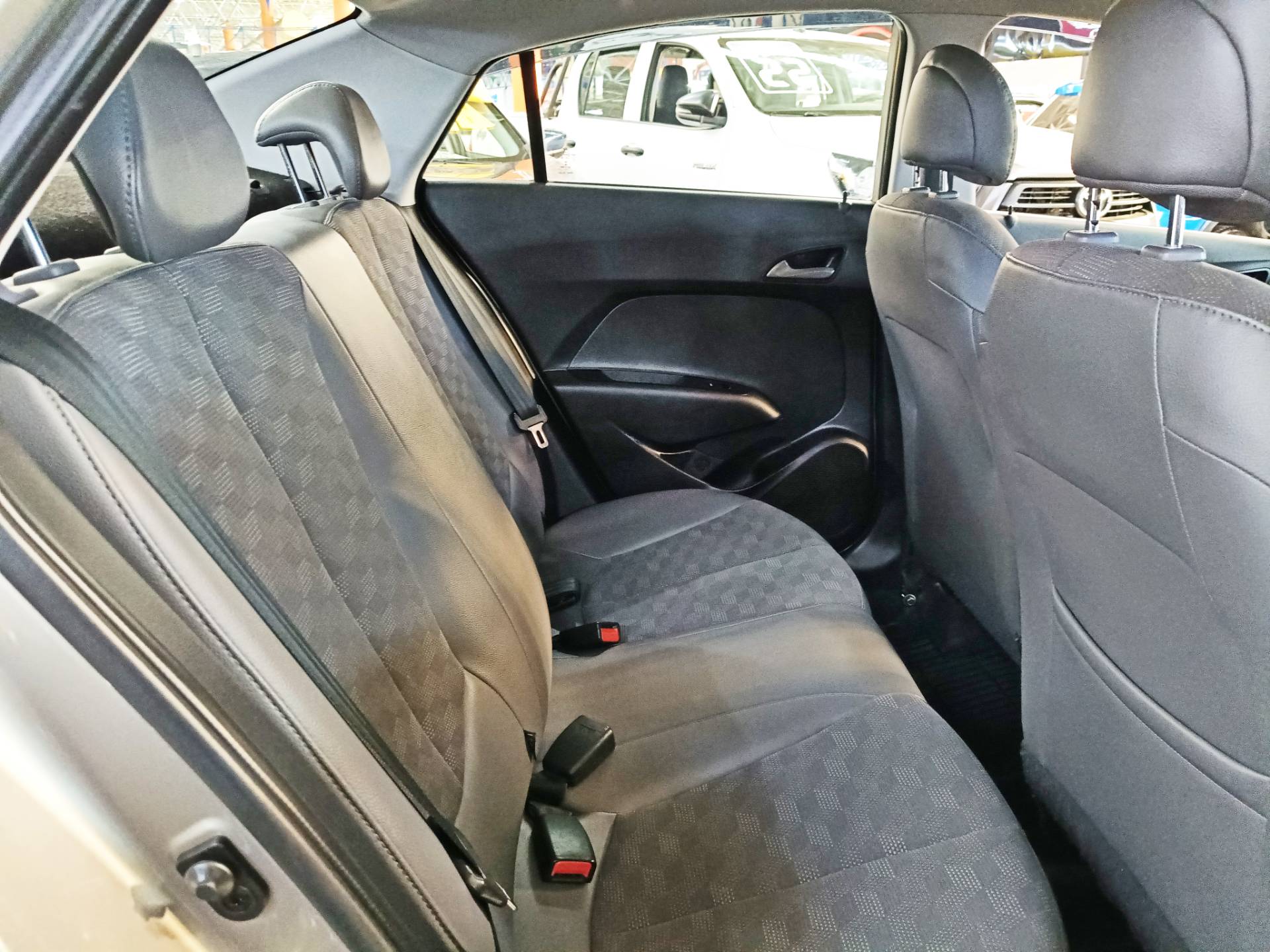 HYUNDAI HB20S