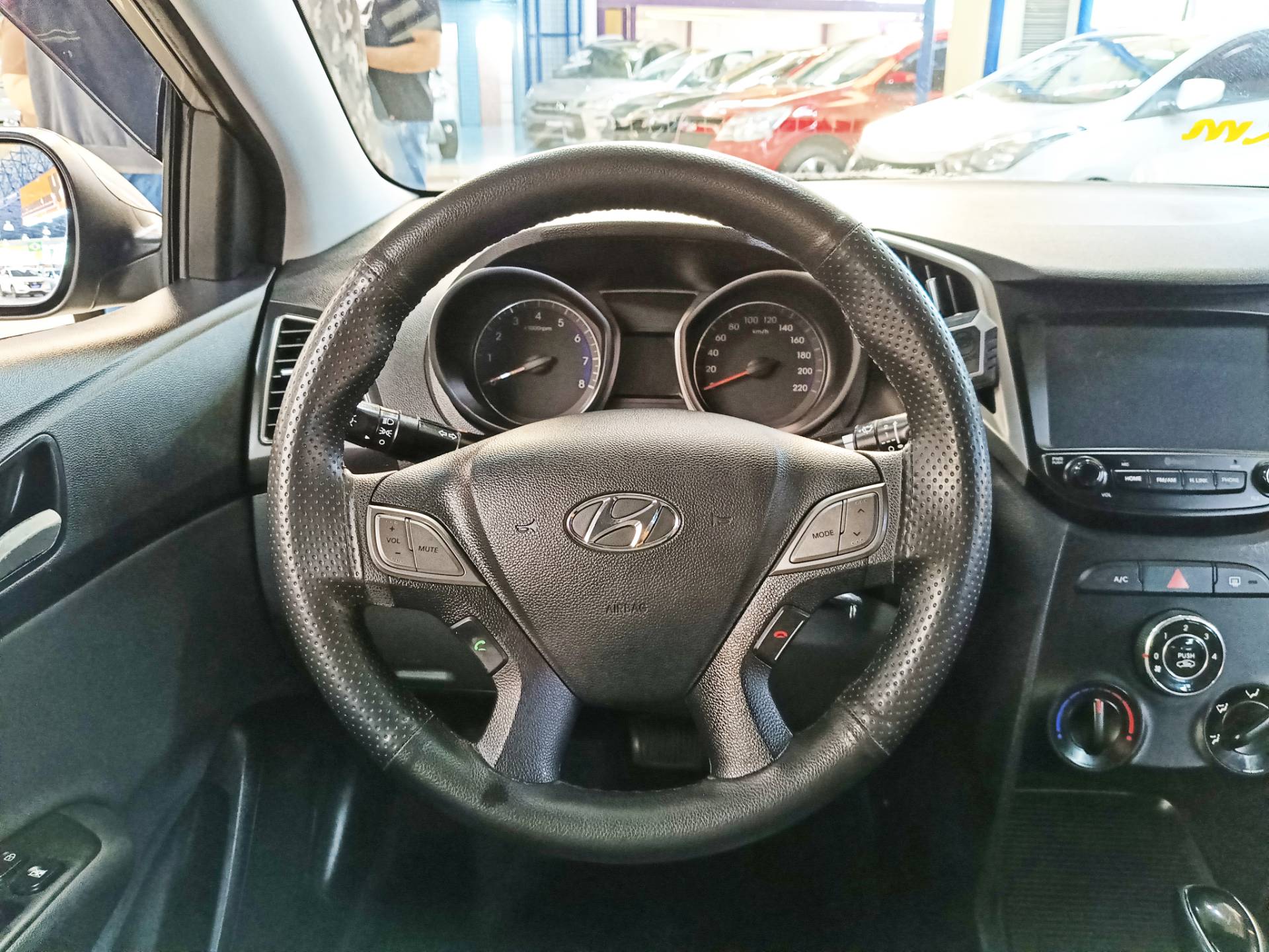 HYUNDAI HB20S