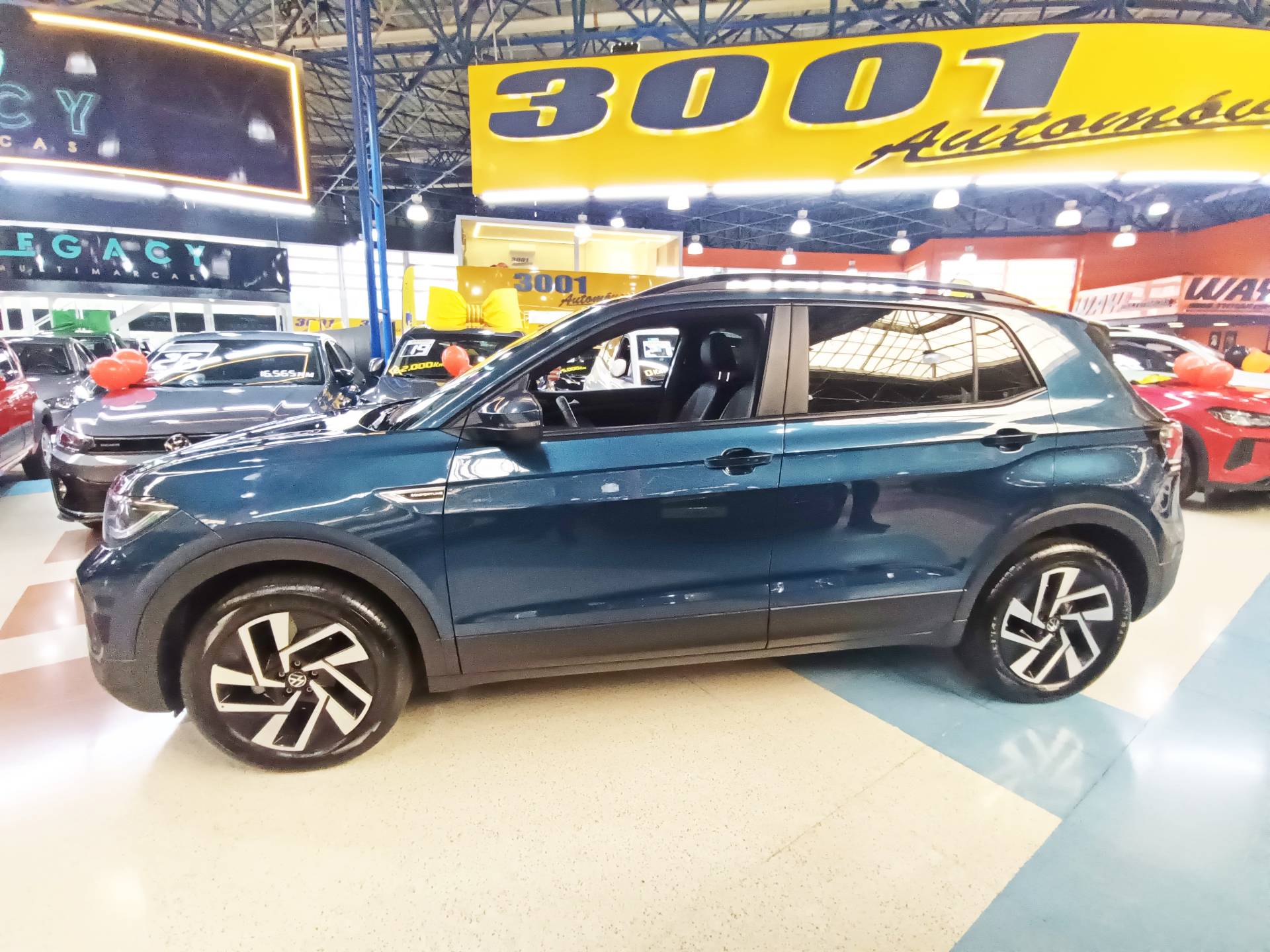VOLKSWAGEN T-CROSS