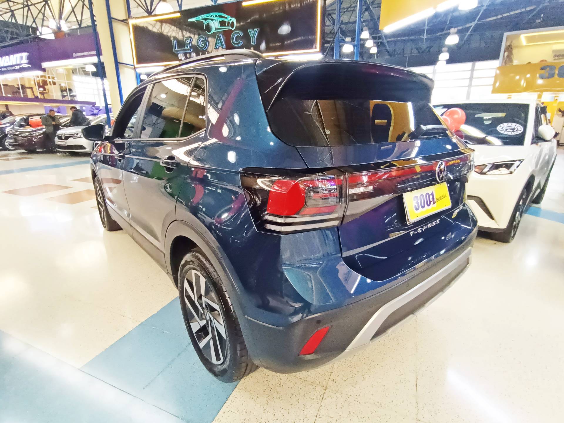 VOLKSWAGEN T-CROSS