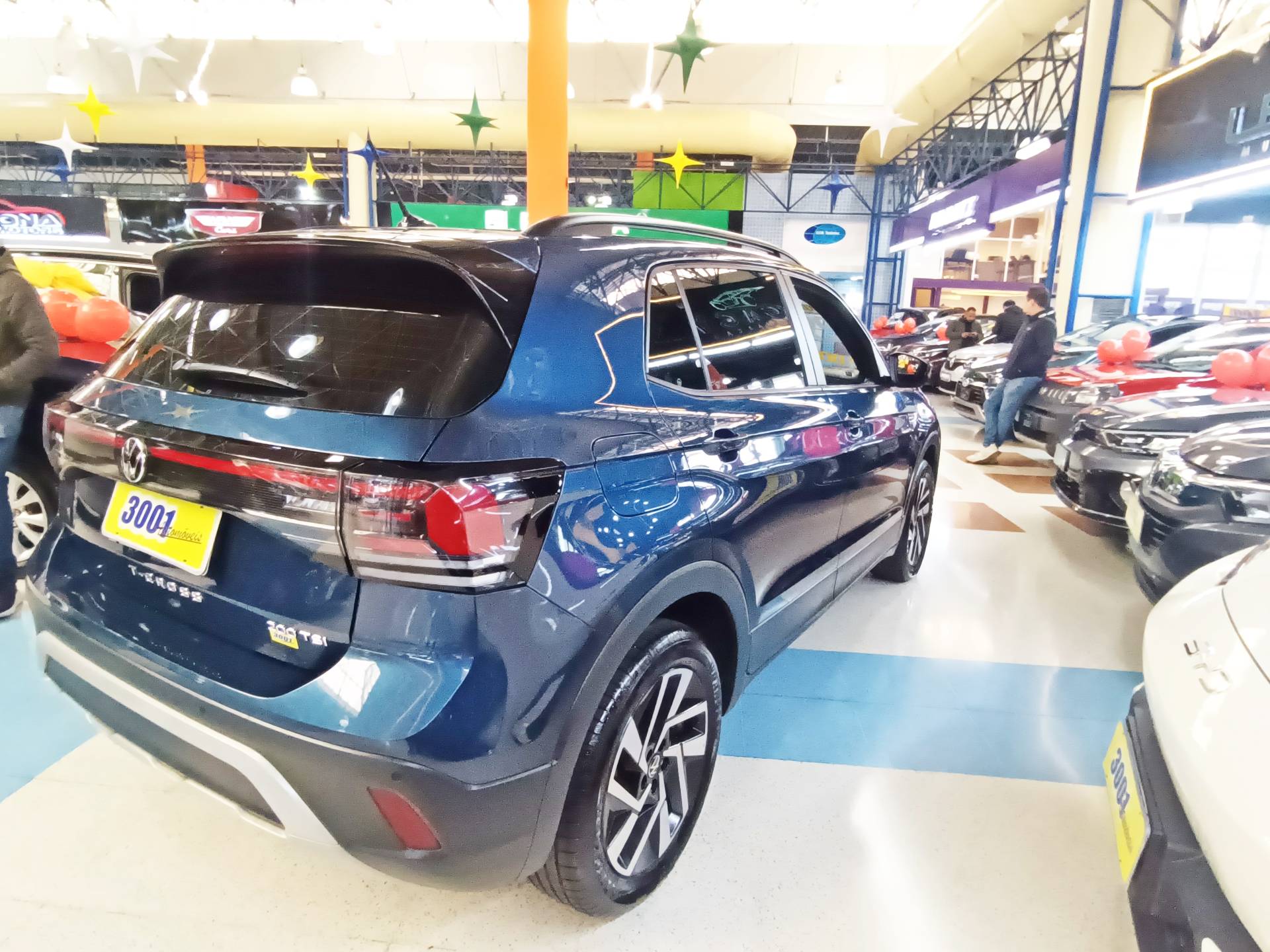 VOLKSWAGEN T-CROSS