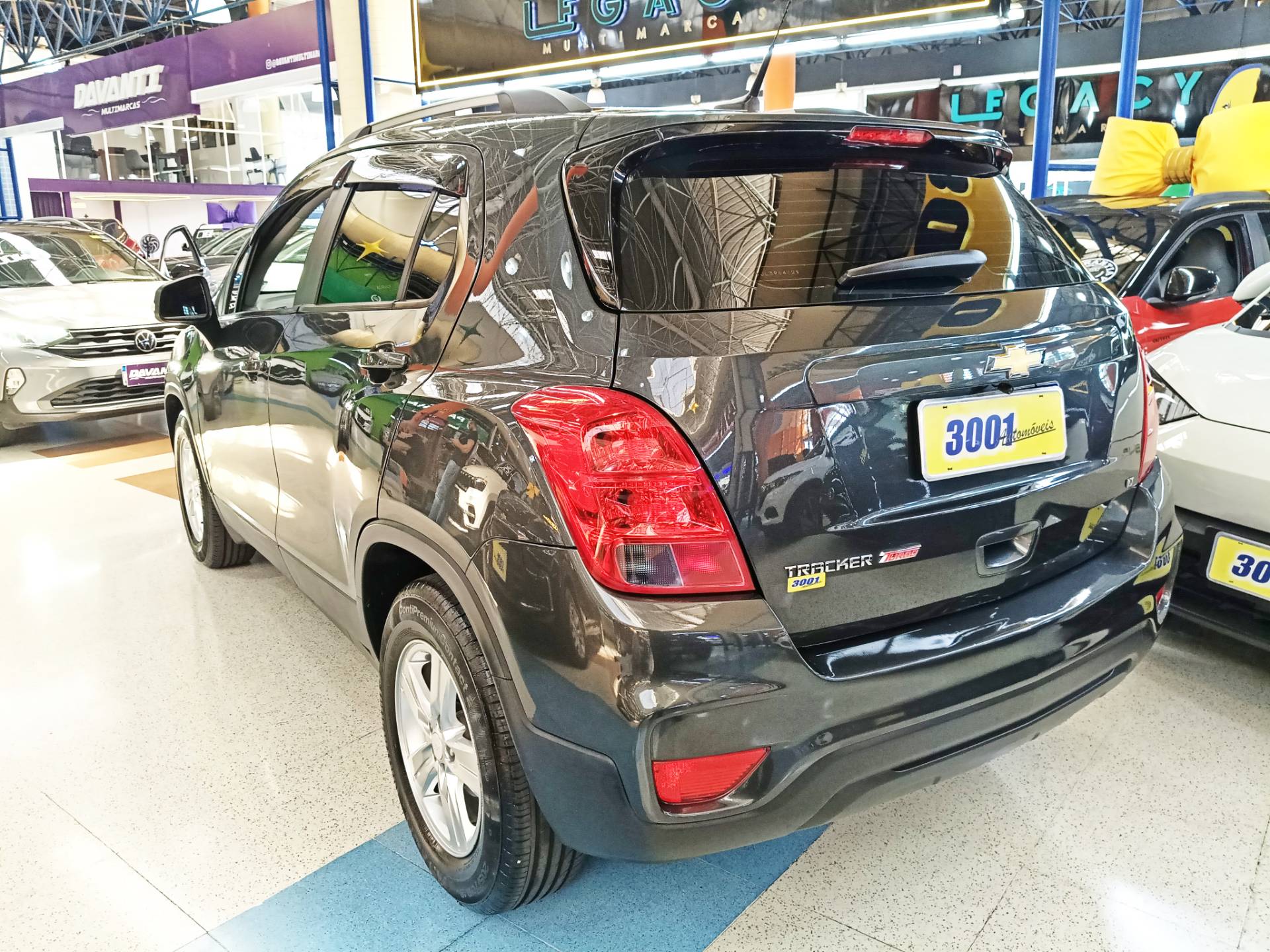 CHEVROLET TRACKER