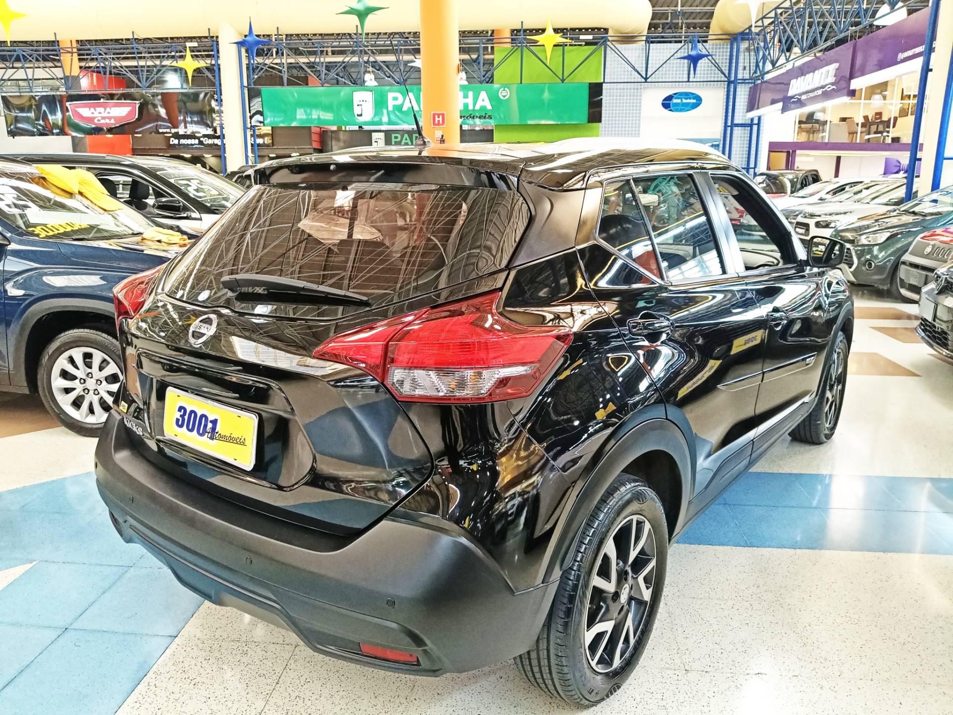 NISSAN KICKS