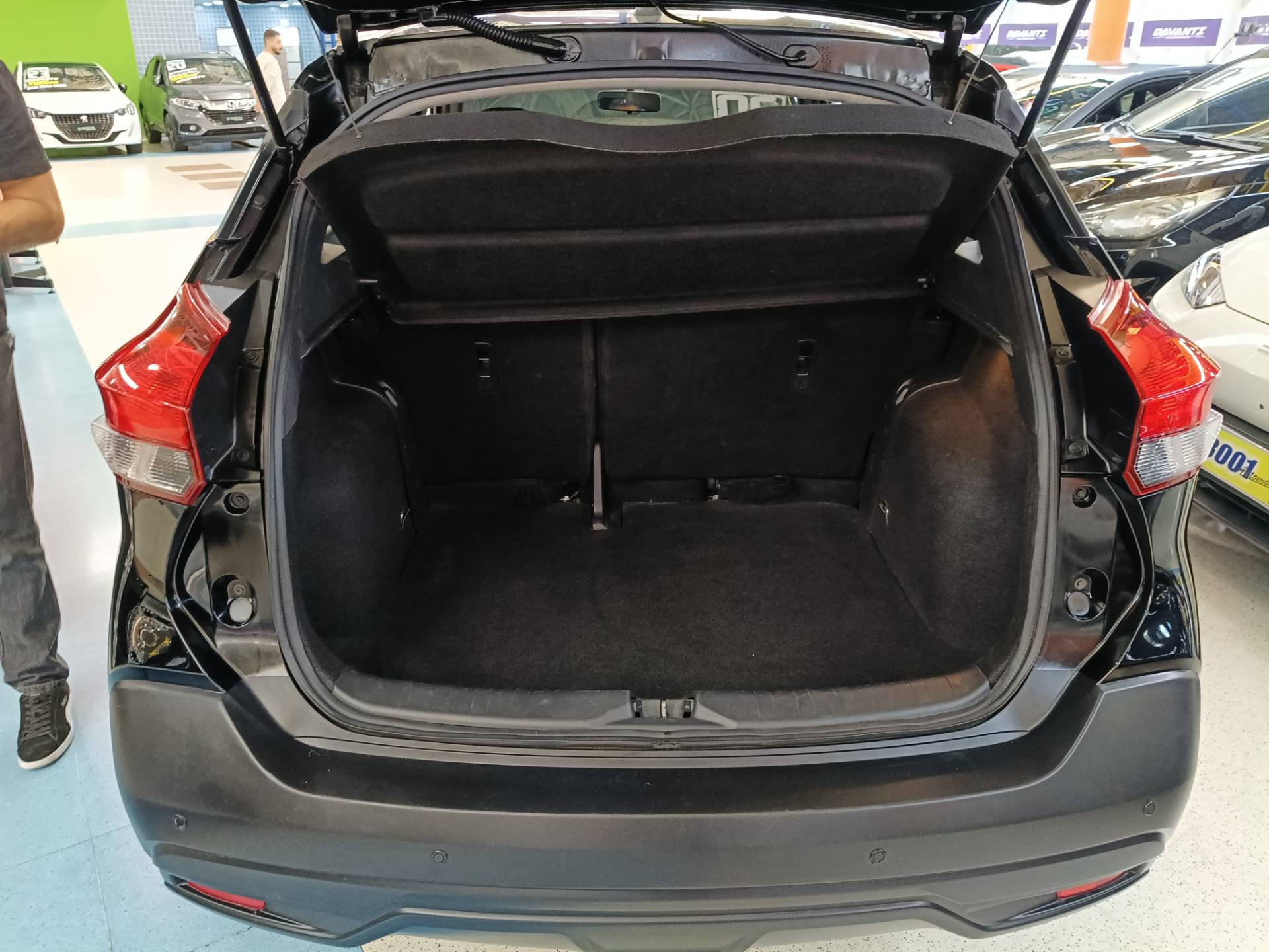 NISSAN KICKS