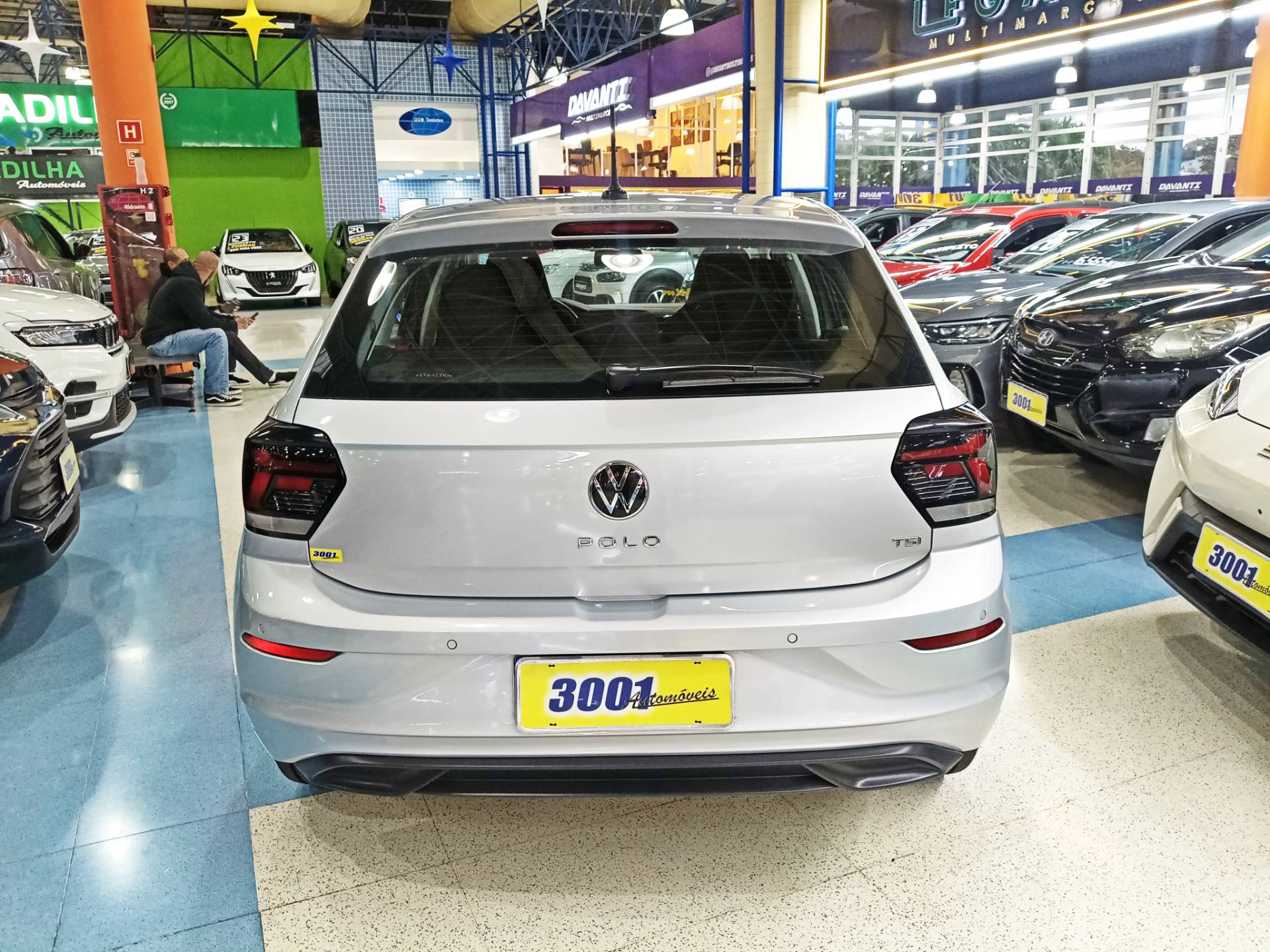 VOLKSWAGEN POLO