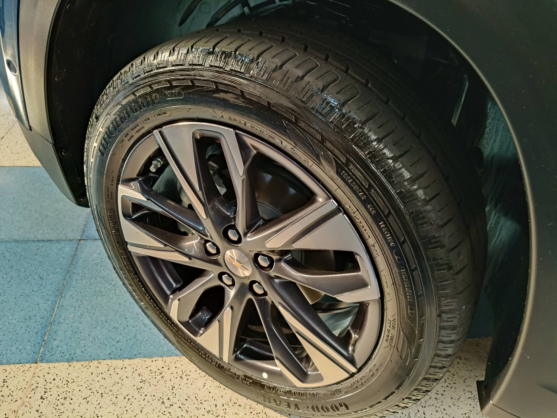 CHEVROLET TRACKER