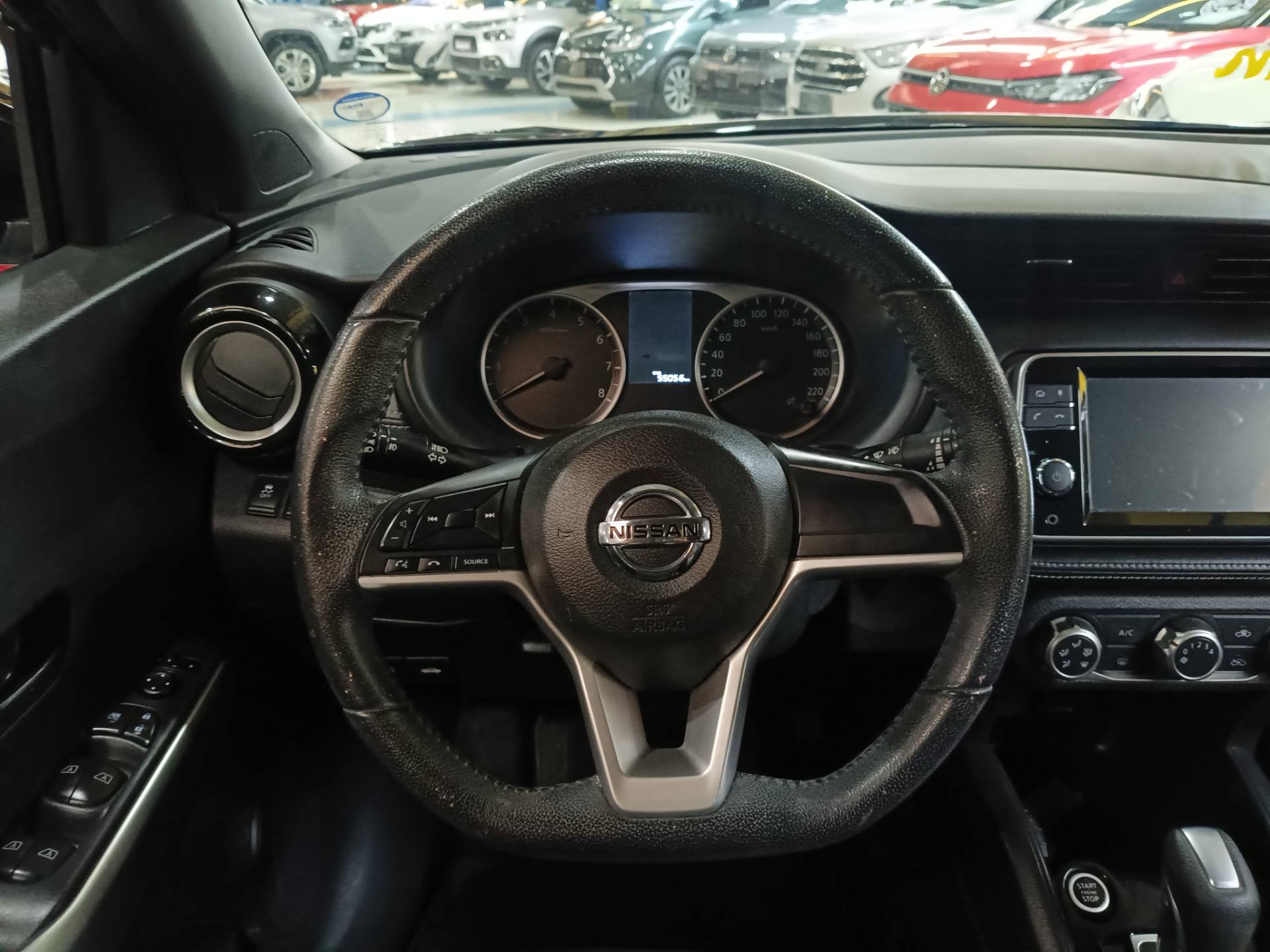 NISSAN KICKS