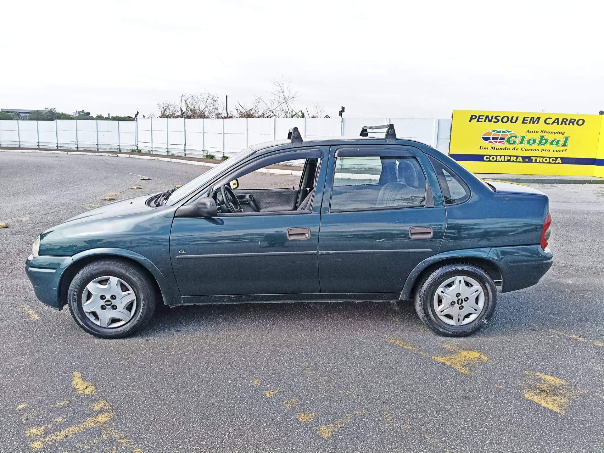 CHEVROLET CORSA