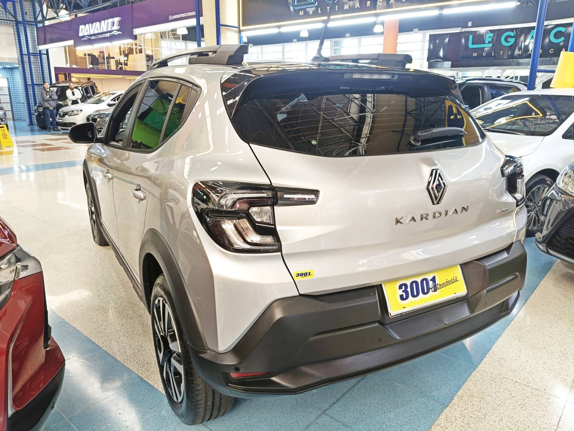 RENAULT JUVAQUATRE