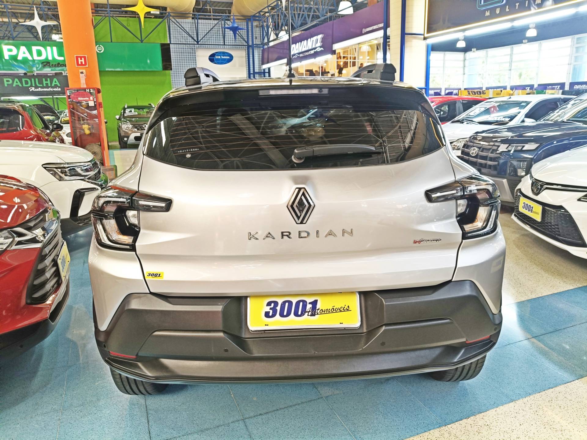 RENAULT JUVAQUATRE