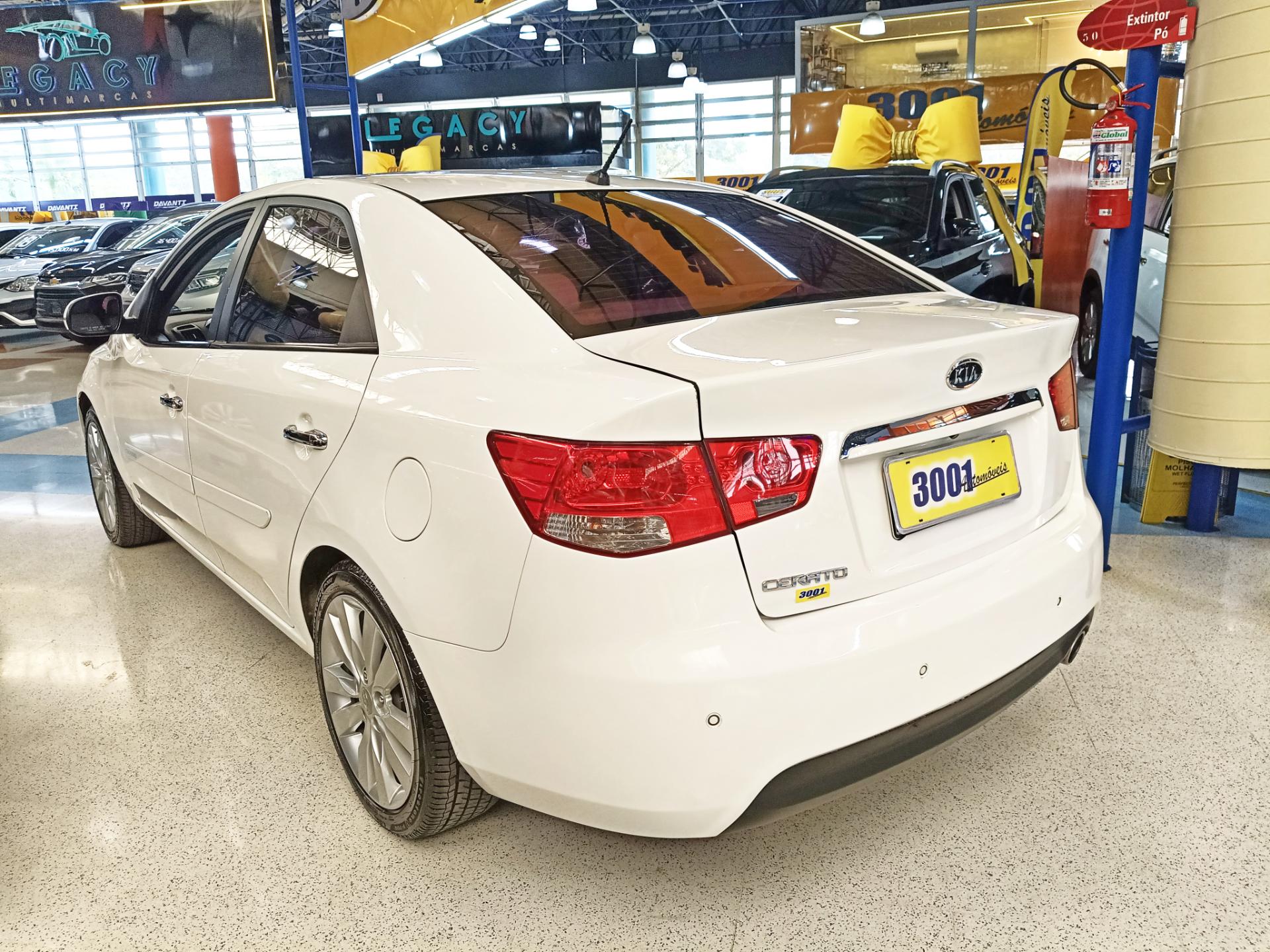 KIA CERATO