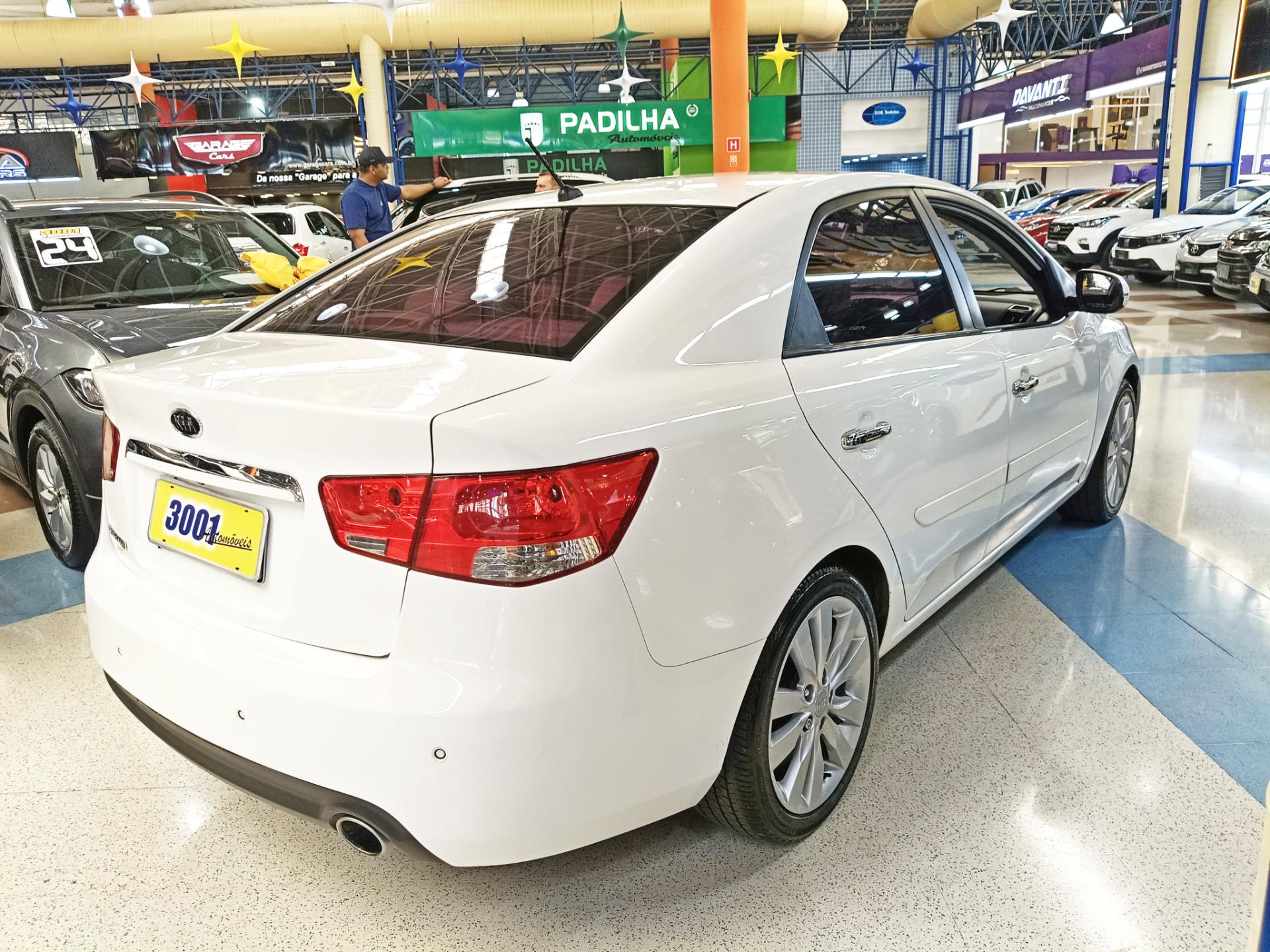 KIA CERATO