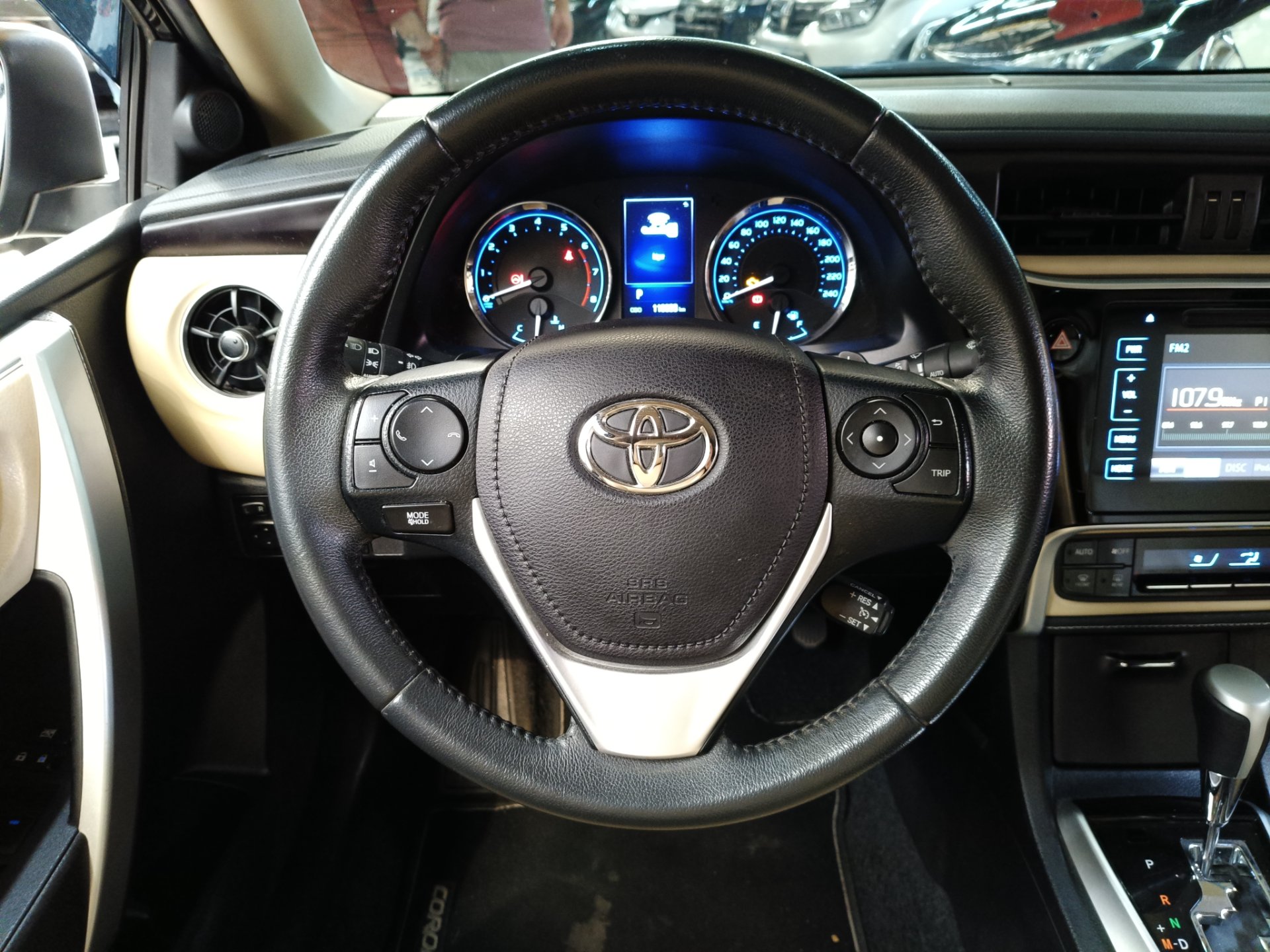 TOYOTA COROLLA