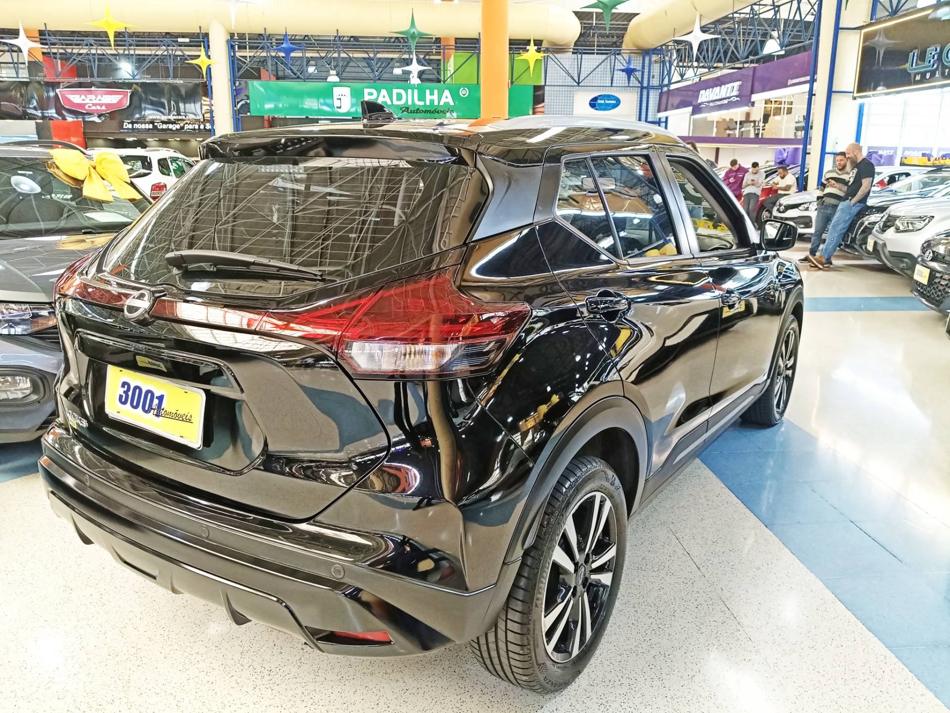 NISSAN KICKS