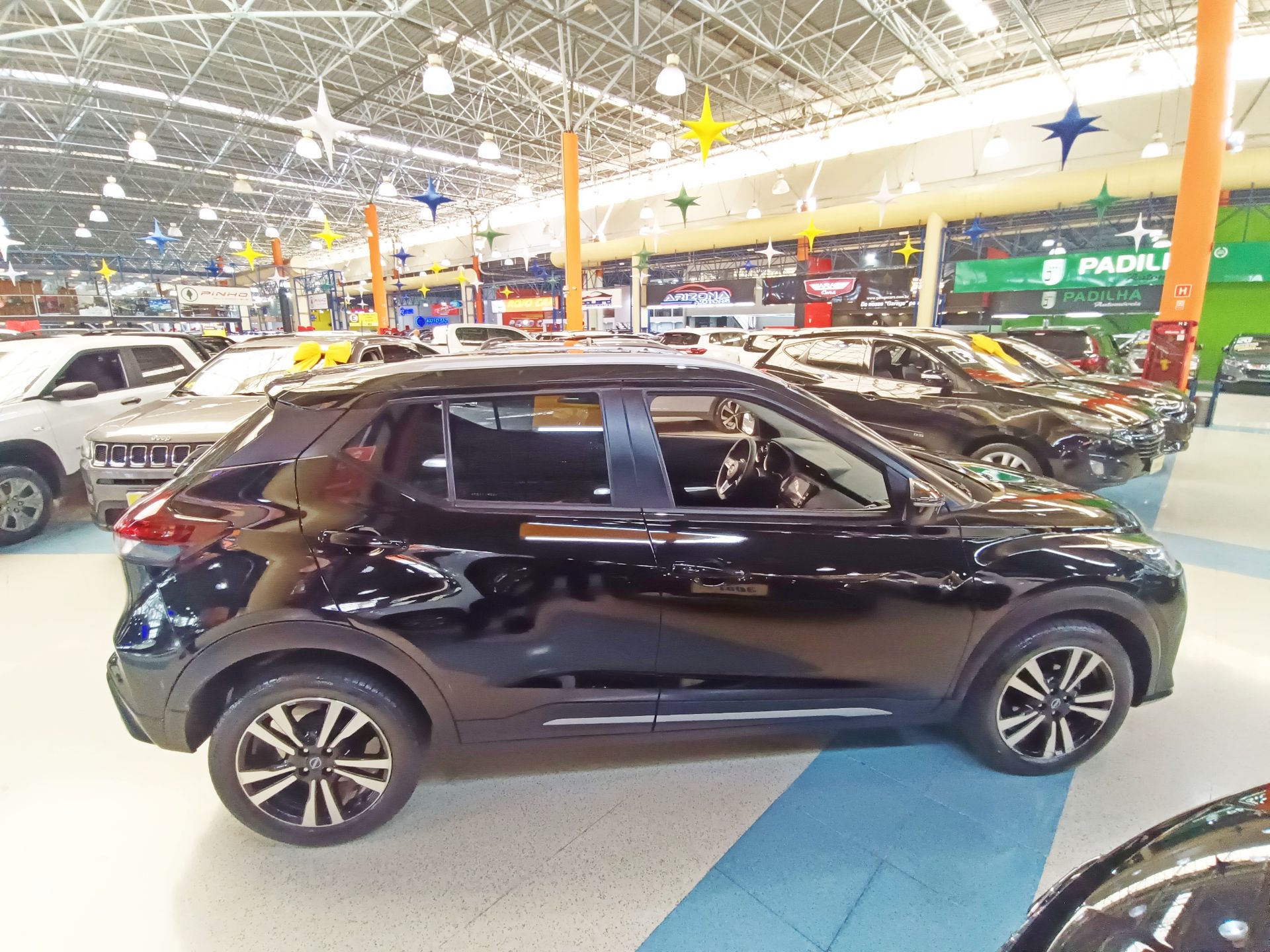 NISSAN KICKS
