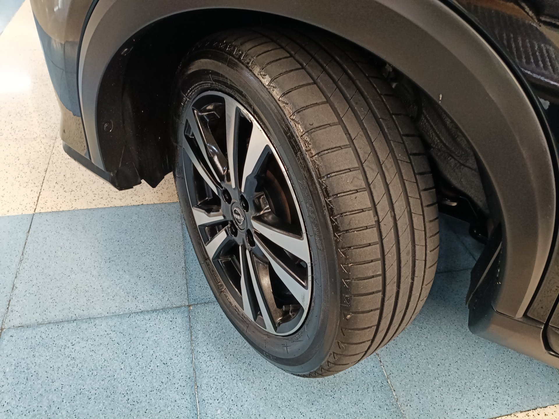 NISSAN KICKS