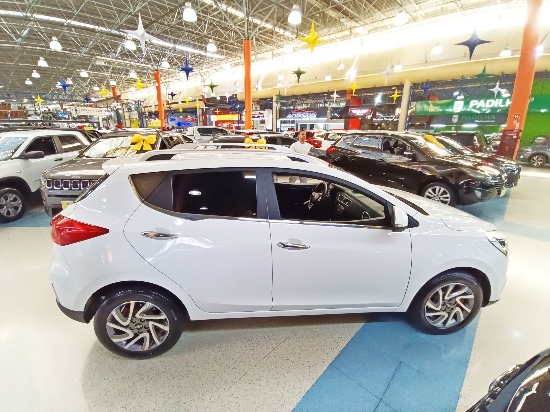 JAC T40