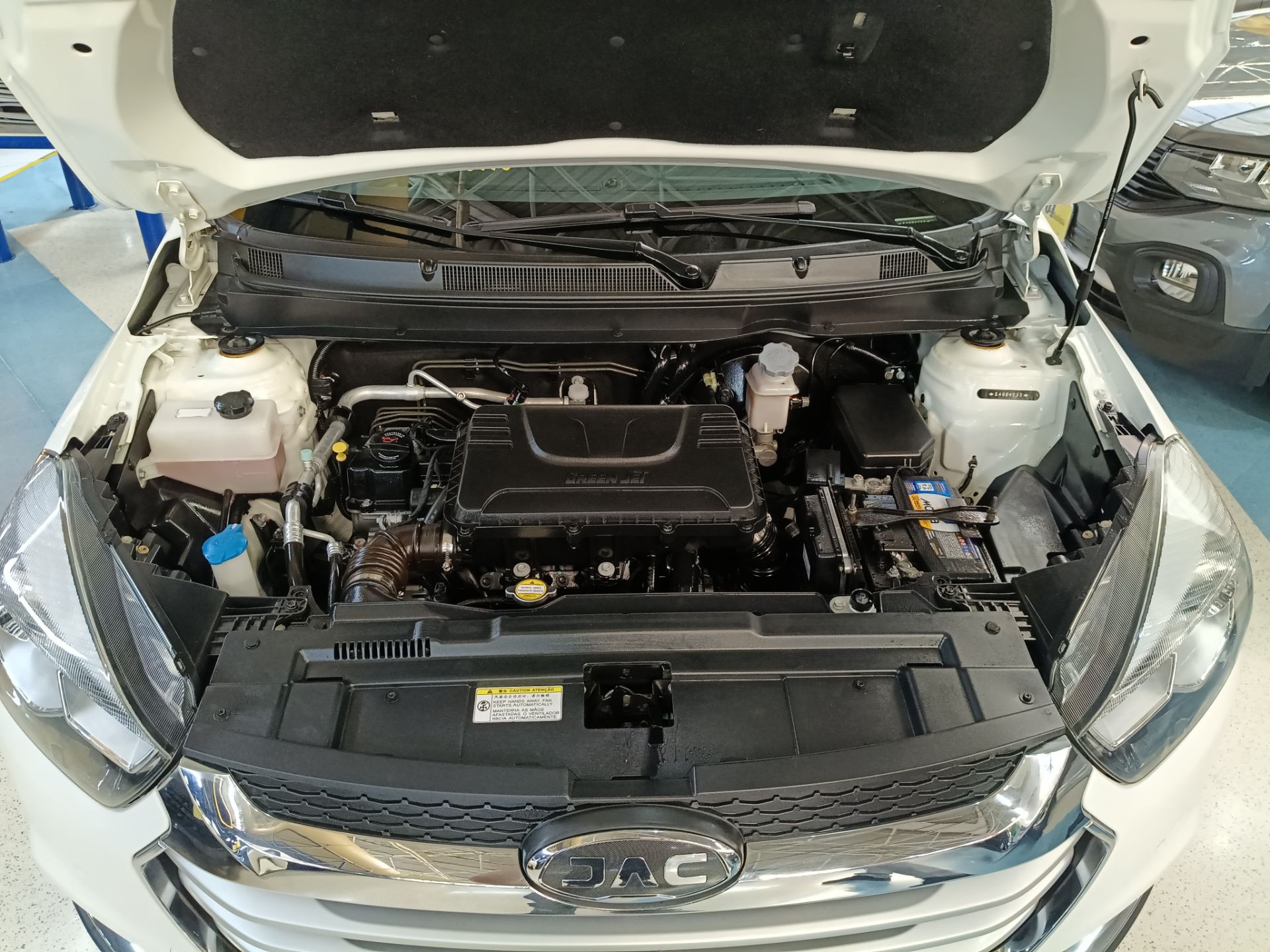 JAC T40