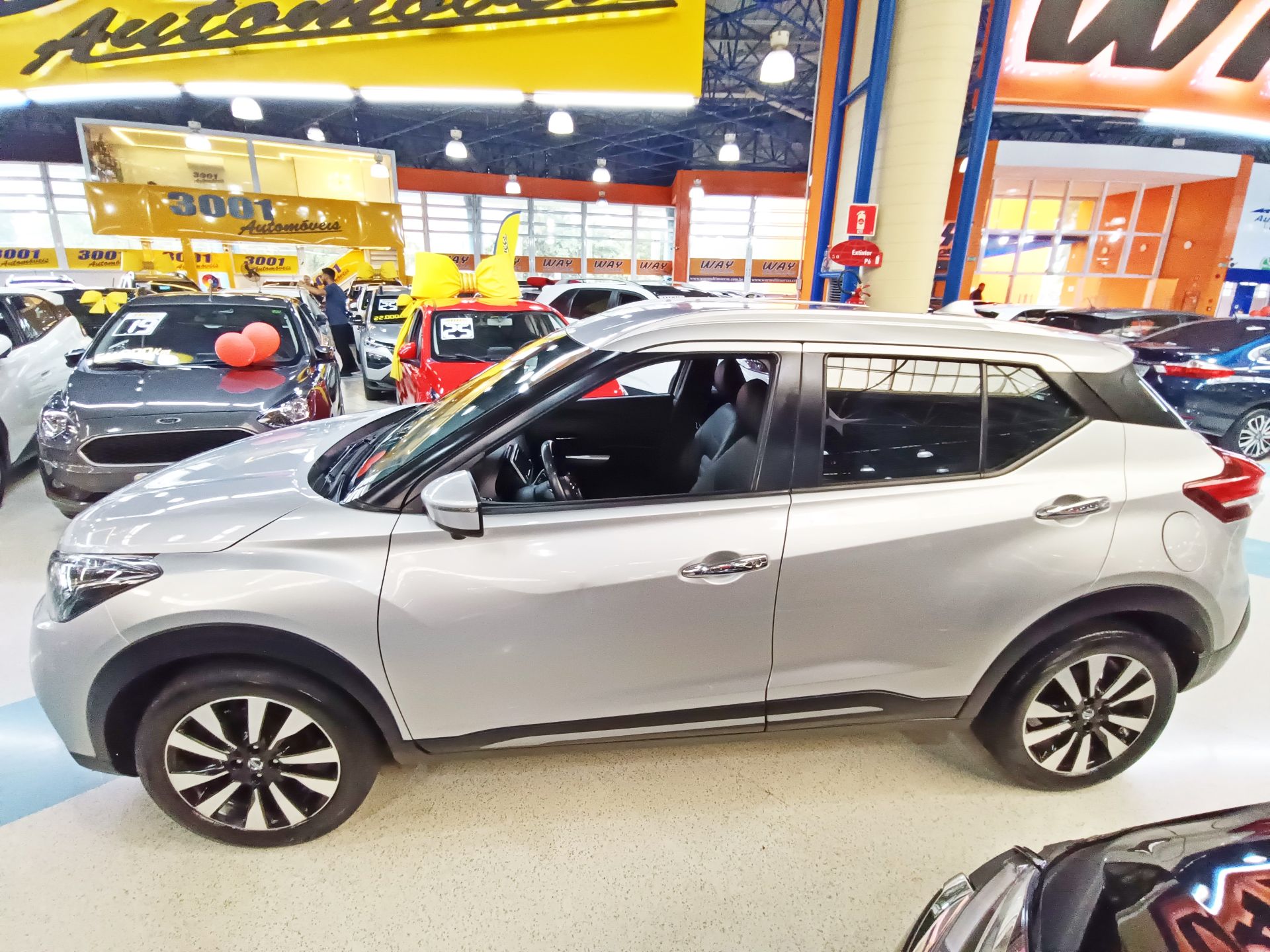 NISSAN KICKS