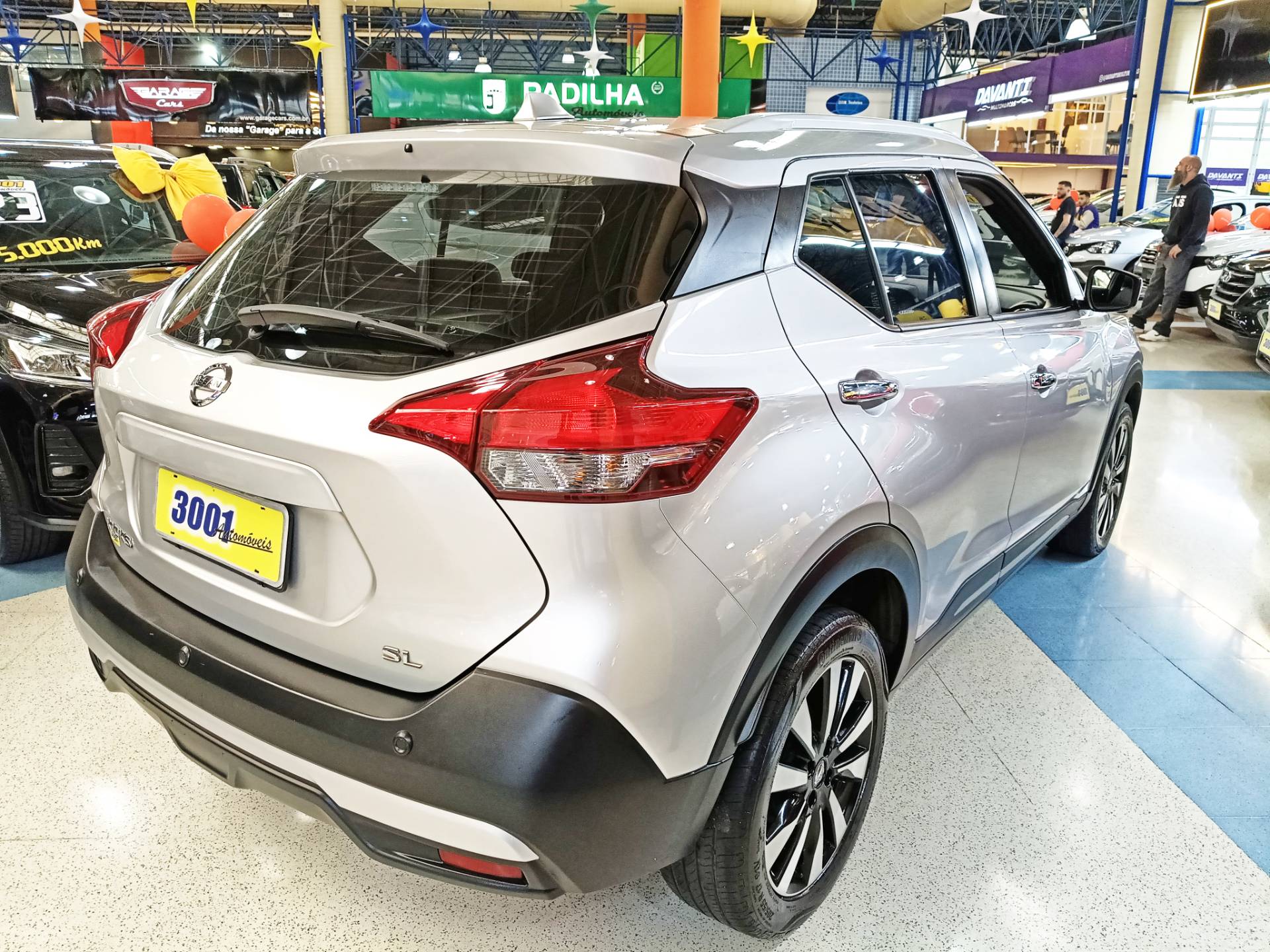 NISSAN KICKS