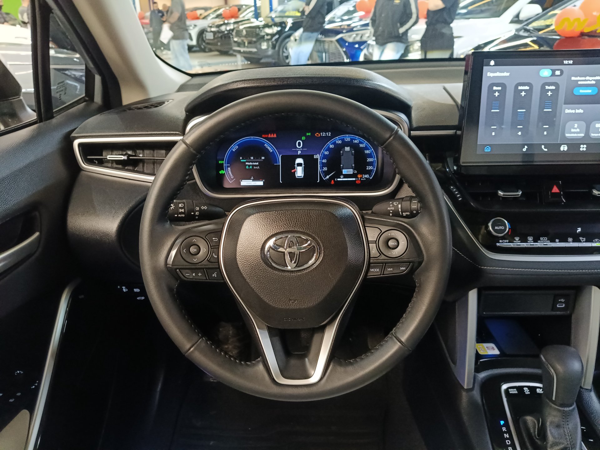 TOYOTA COROLLA CROSS