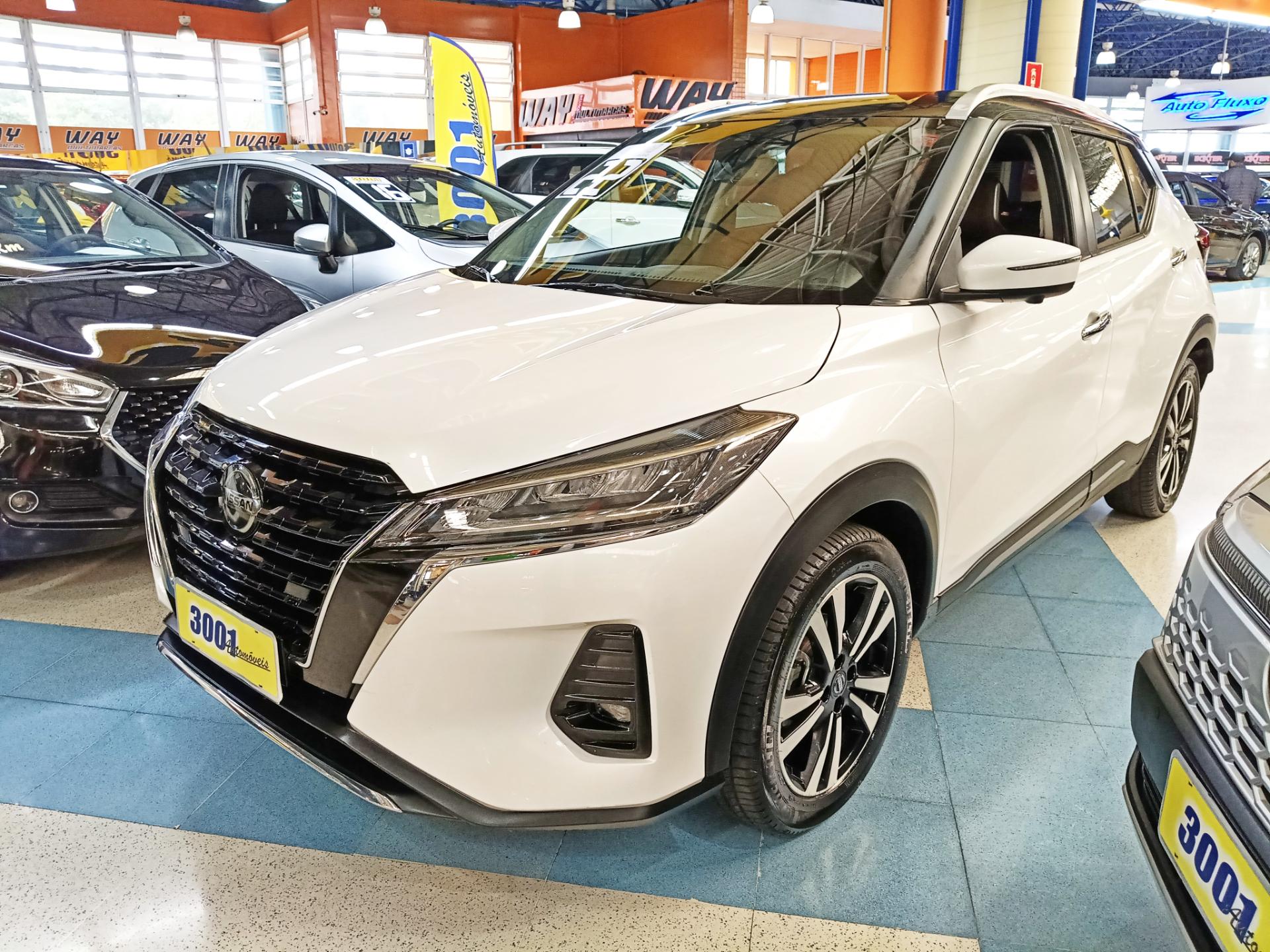 NISSAN KICKS