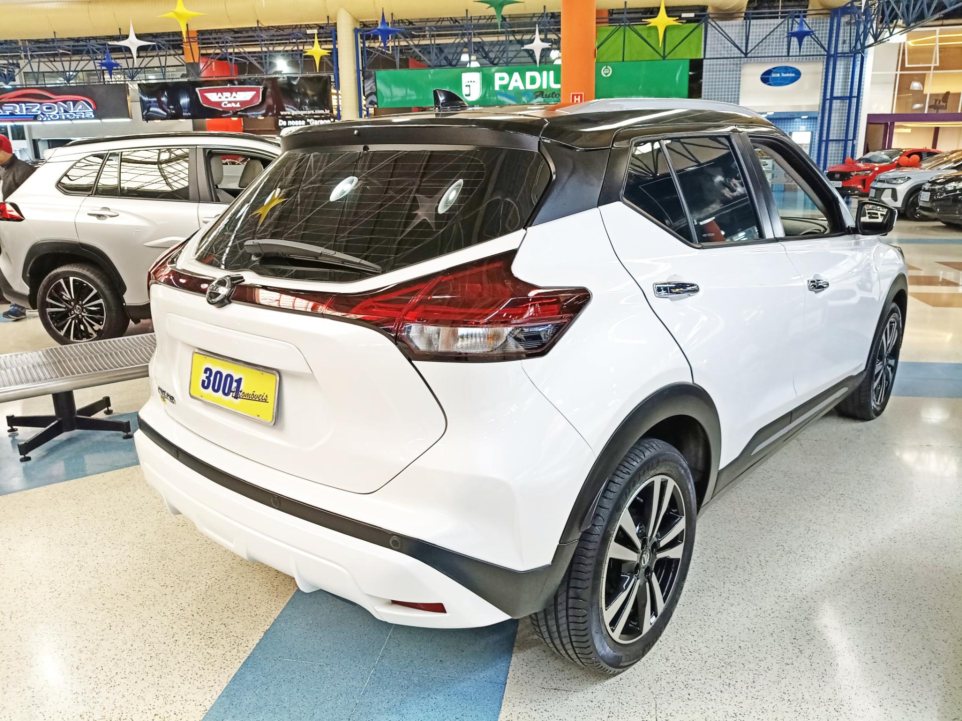 NISSAN KICKS