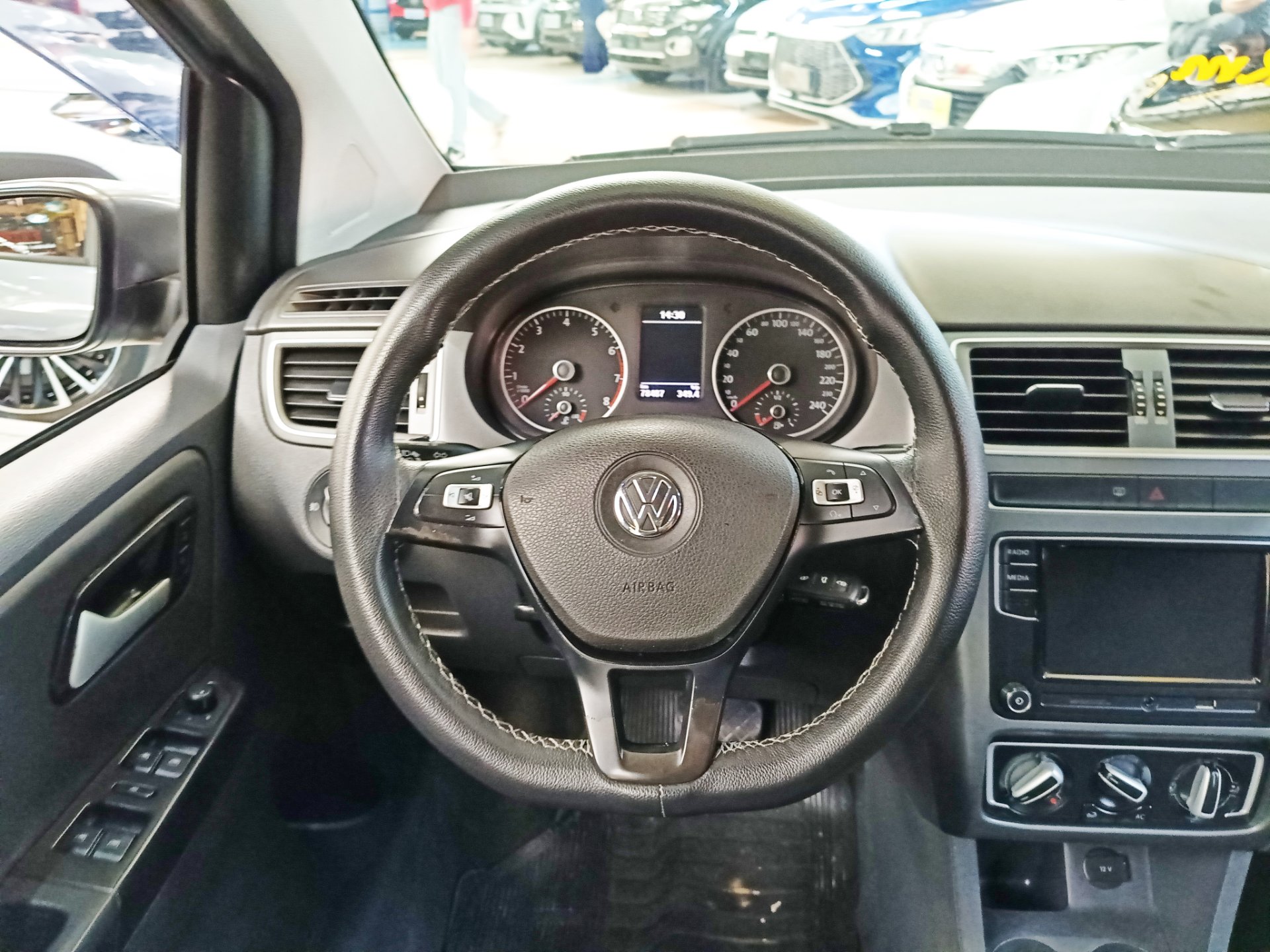 VOLKSWAGEN FOX