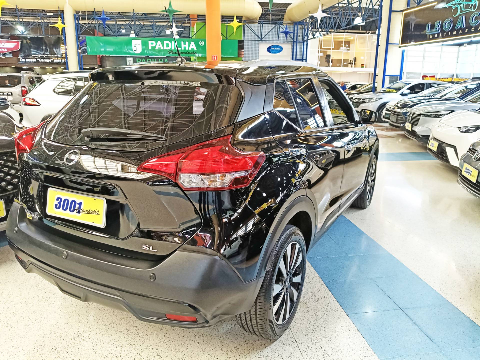 NISSAN KICKS