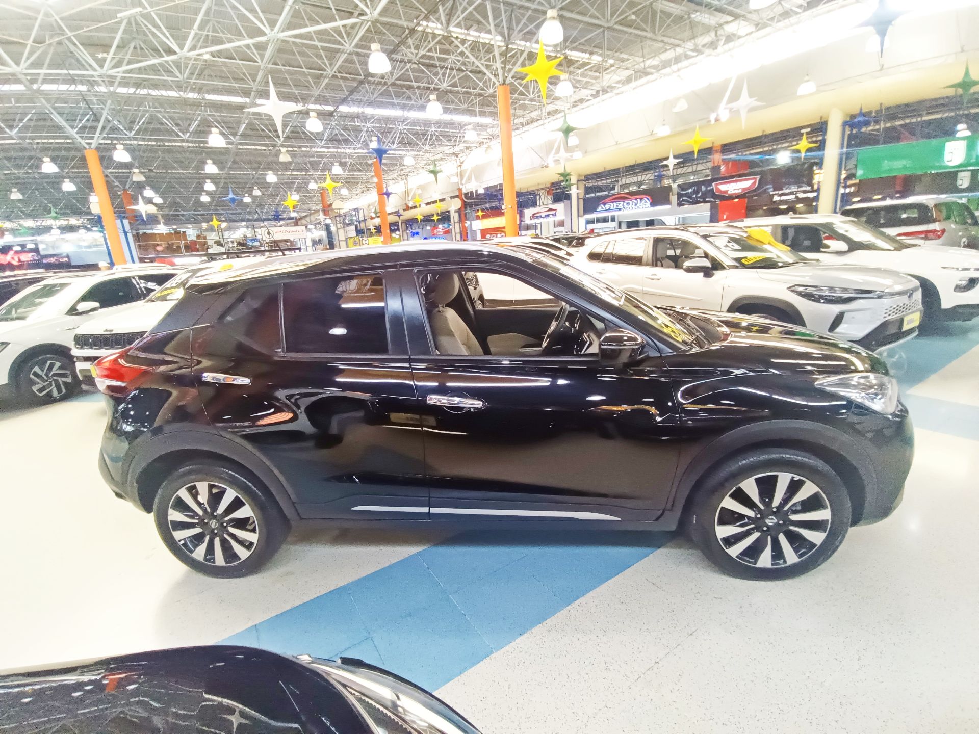 NISSAN KICKS