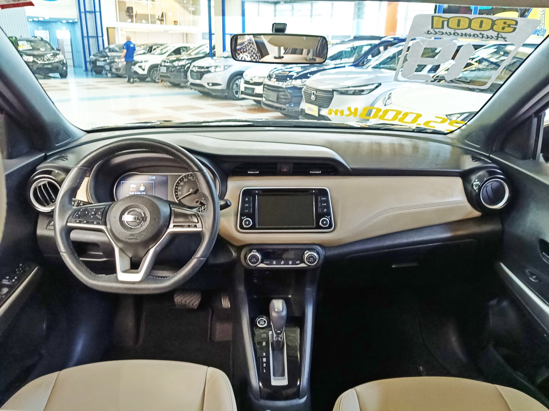 NISSAN KICKS