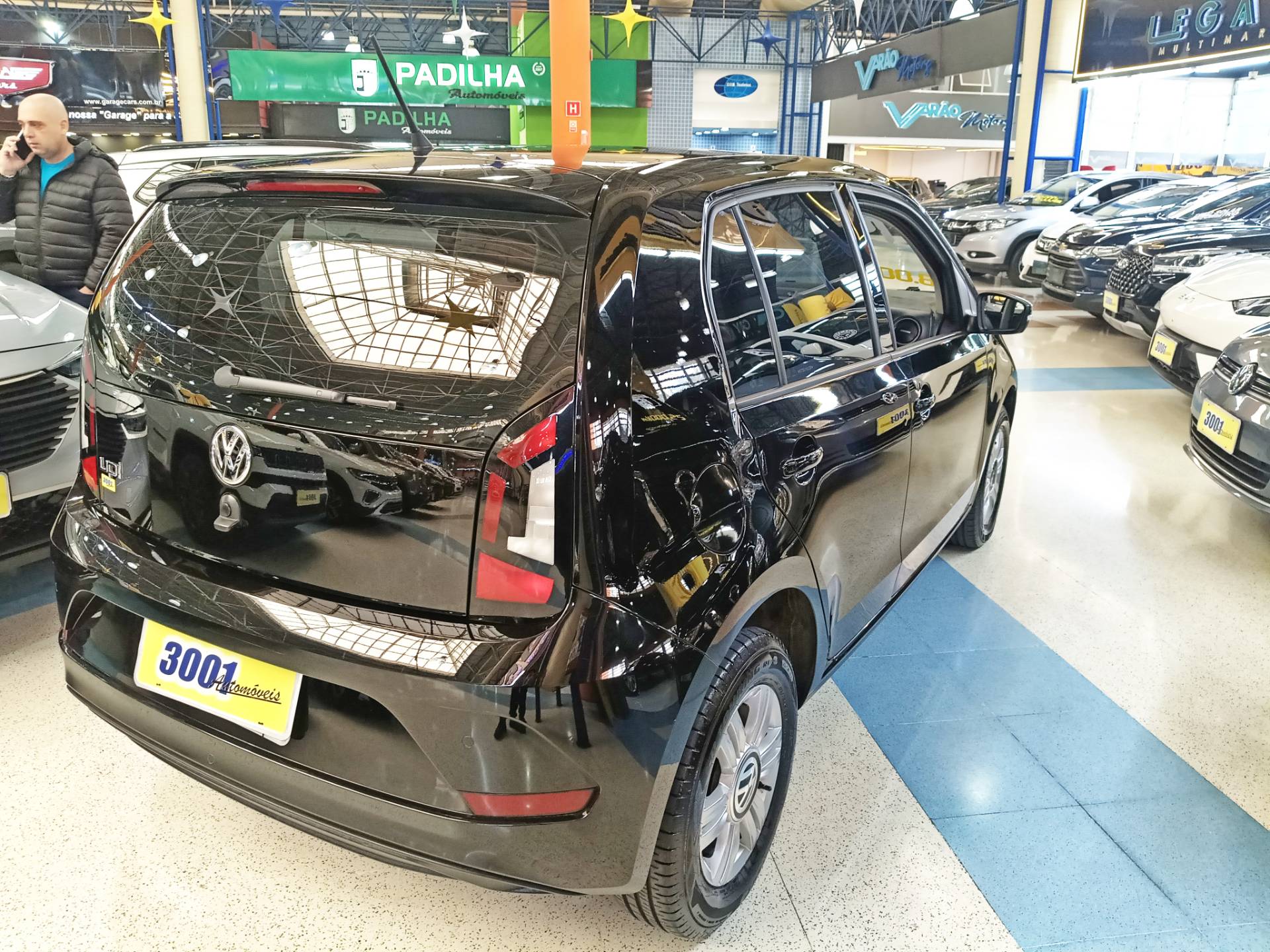 VOLKSWAGEN UP
