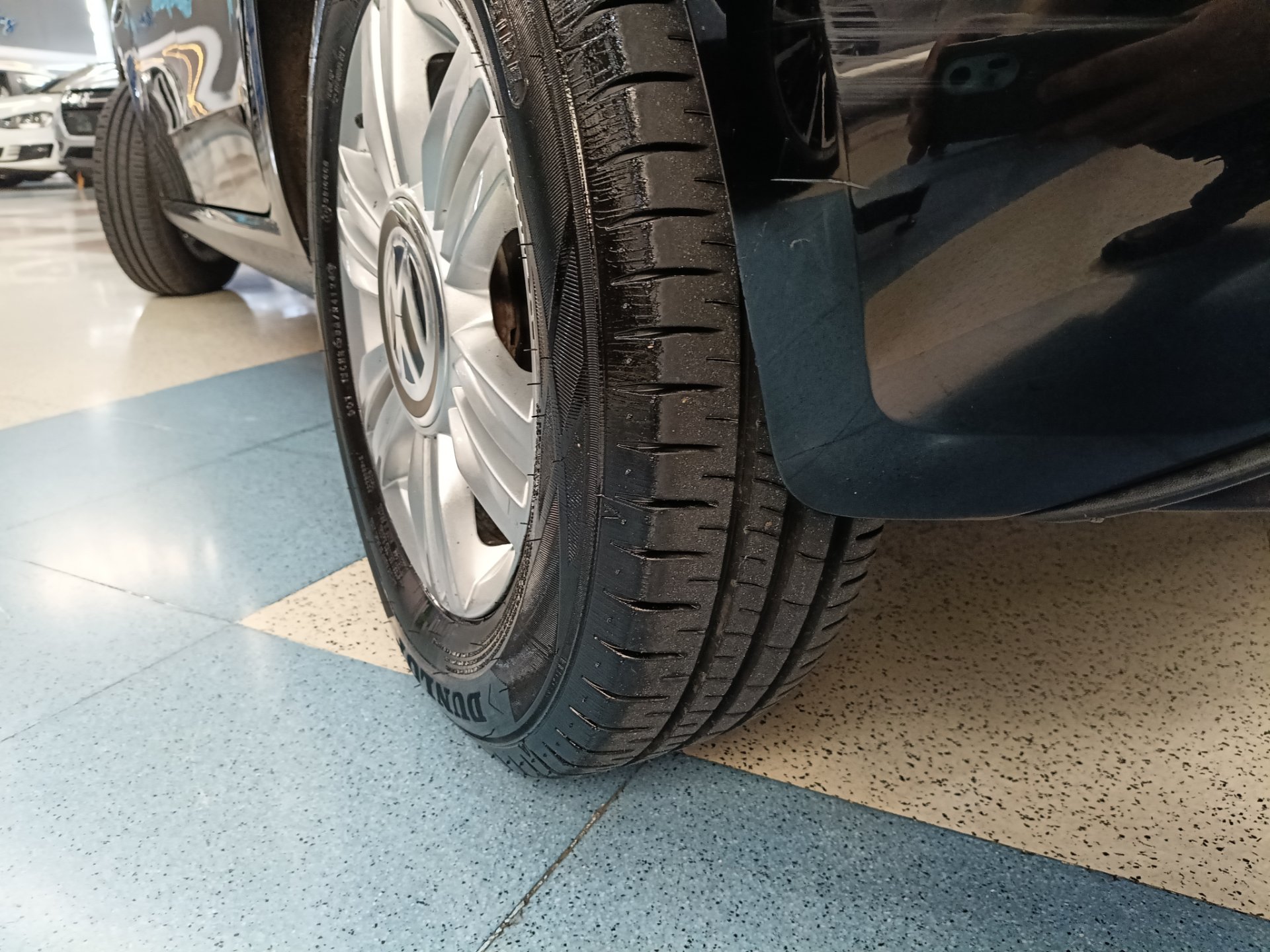 VOLKSWAGEN UP