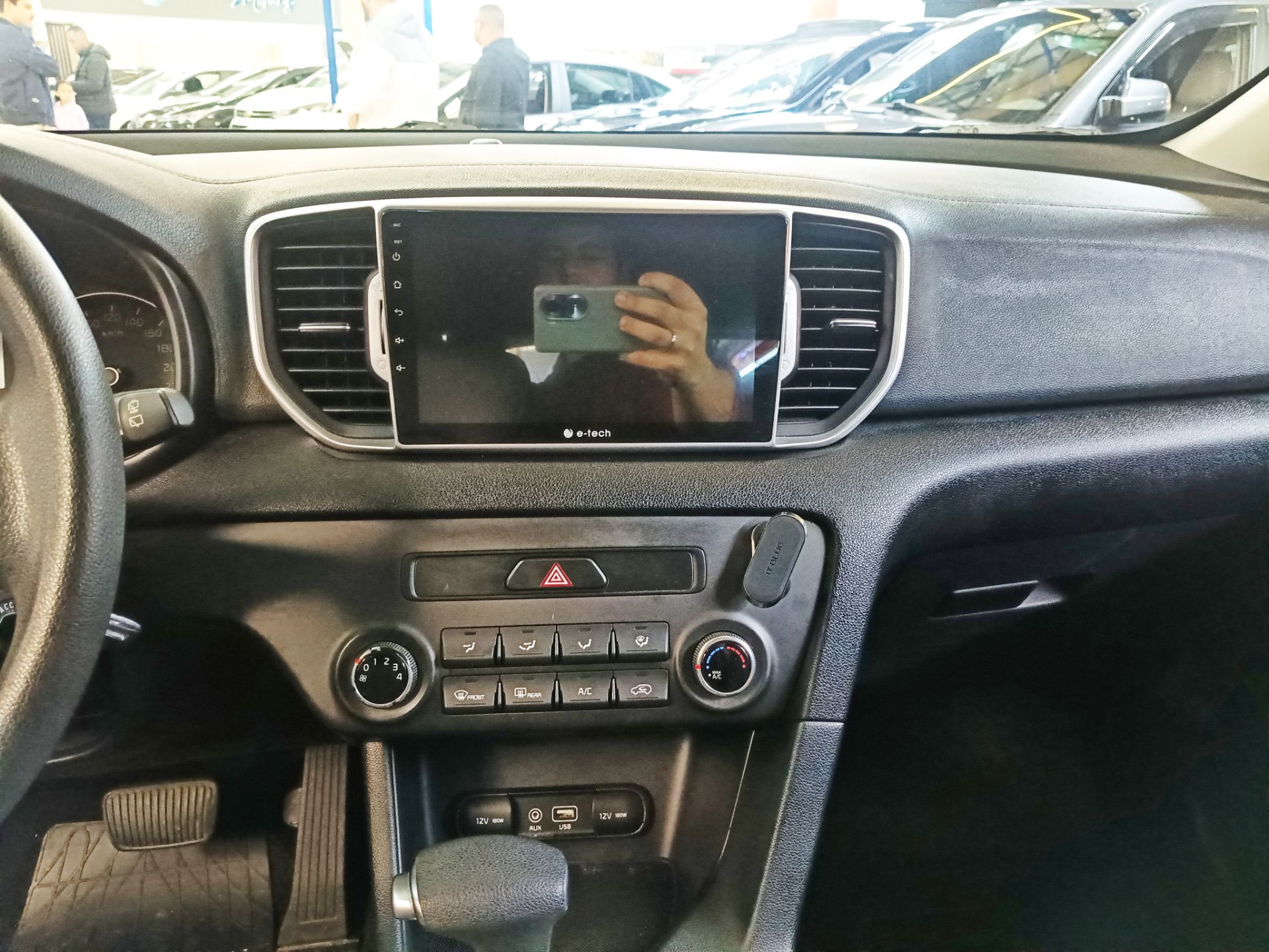KIA SPORTAGE