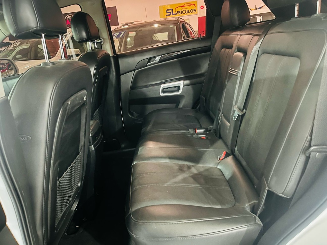 Car Image 10