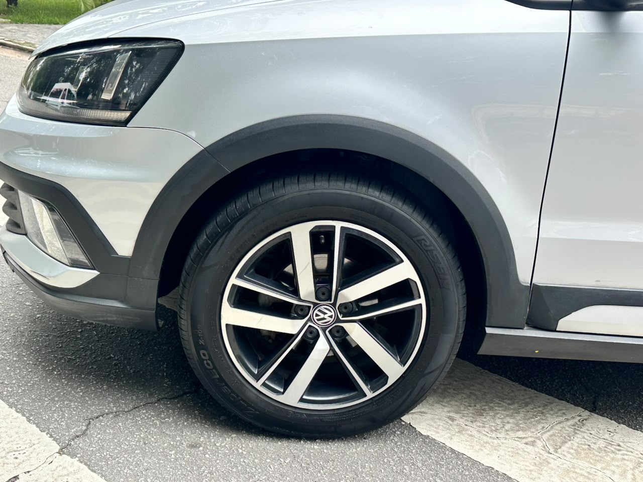 VOLKSWAGEN FOX