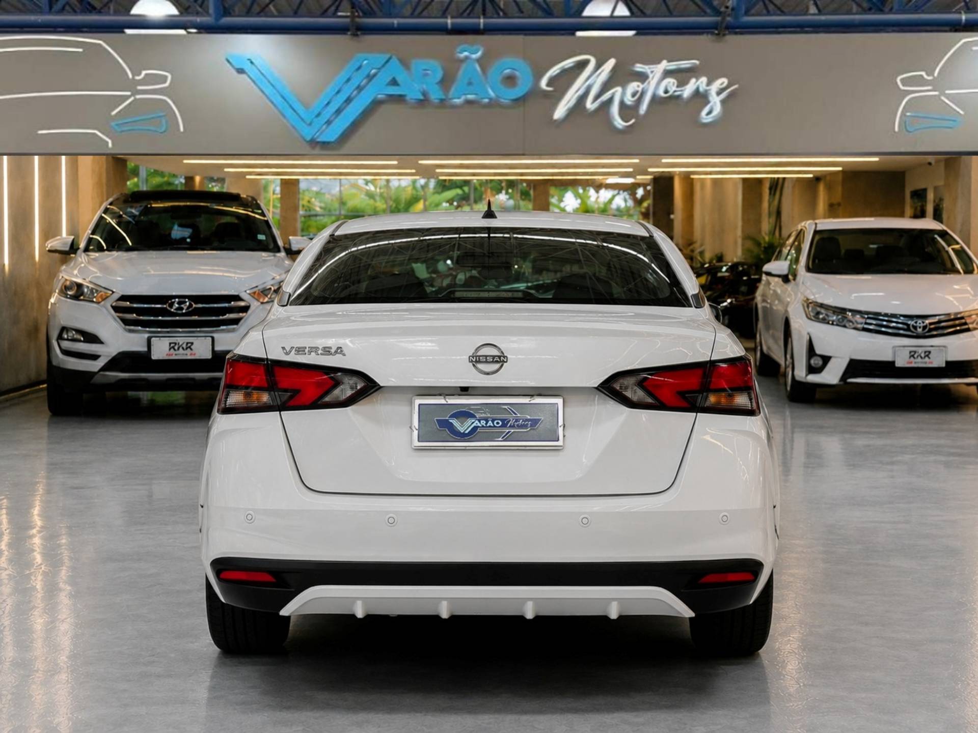 NISSAN VERSA