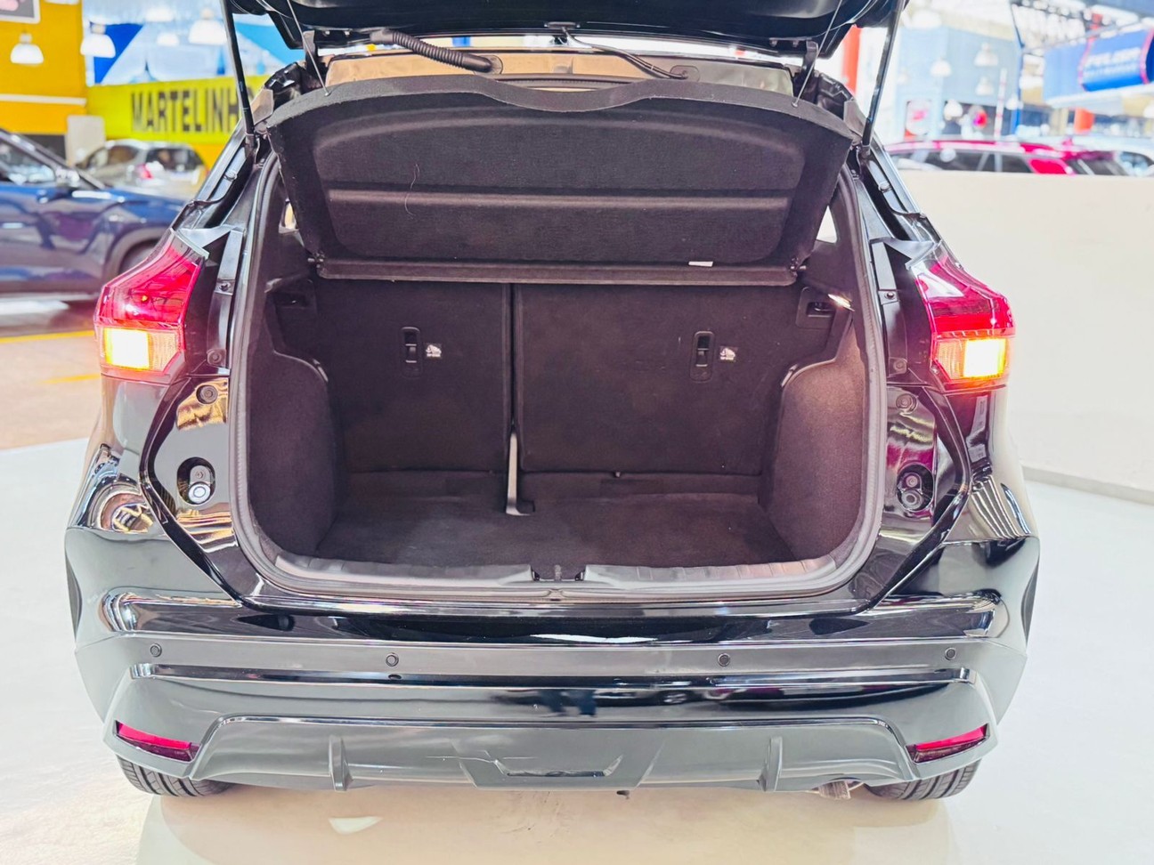 NISSAN KICKS