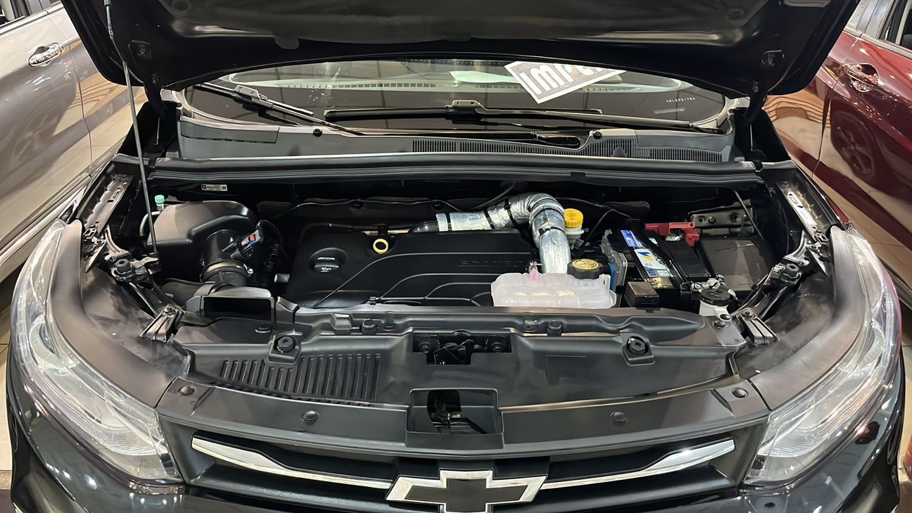 CHEVROLET TRACKER