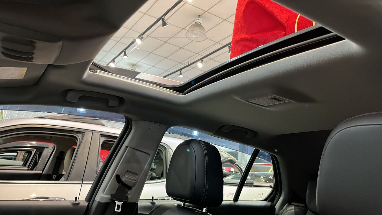 CHEVROLET TRACKER