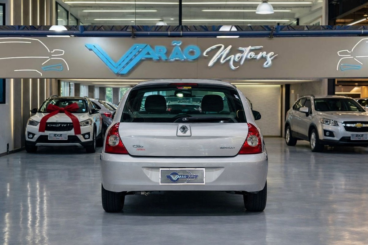 RENAULT CLIO