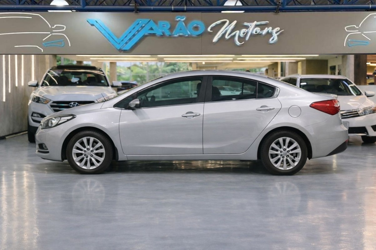 KIA CERATO