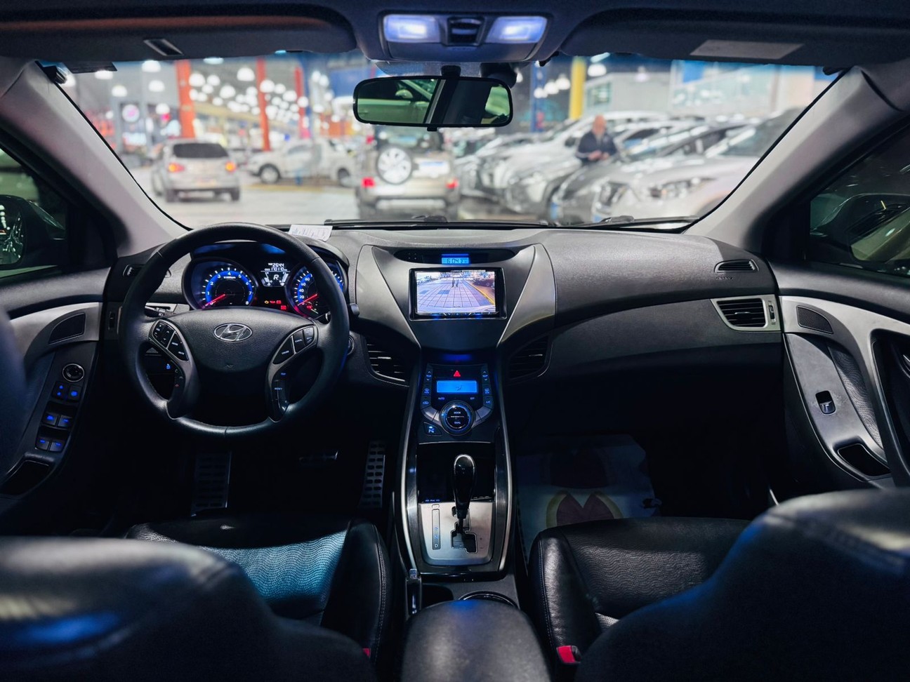 HYUNDAI ELANTRA