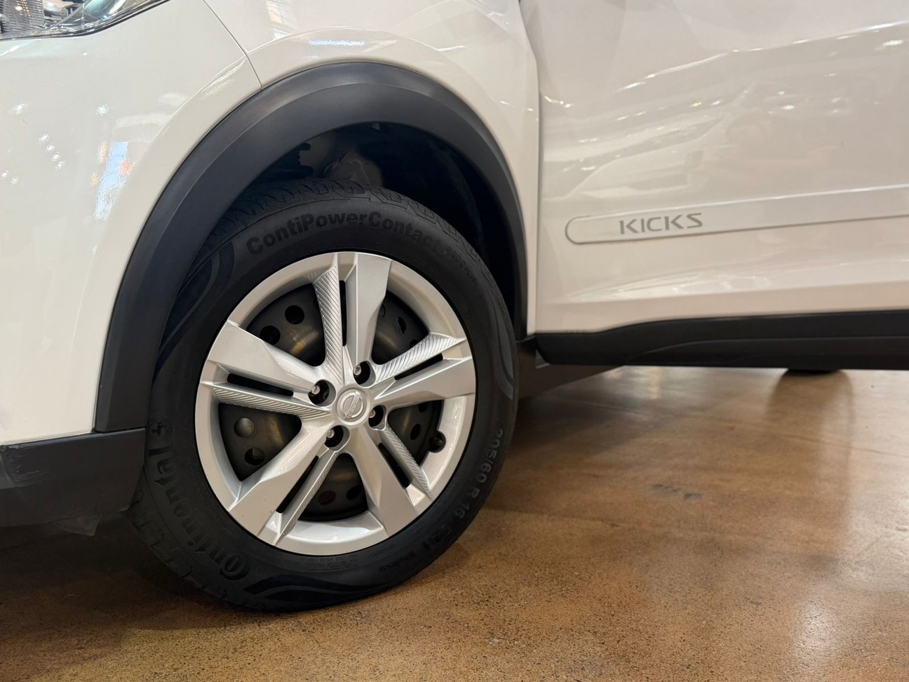 NISSAN KICKS