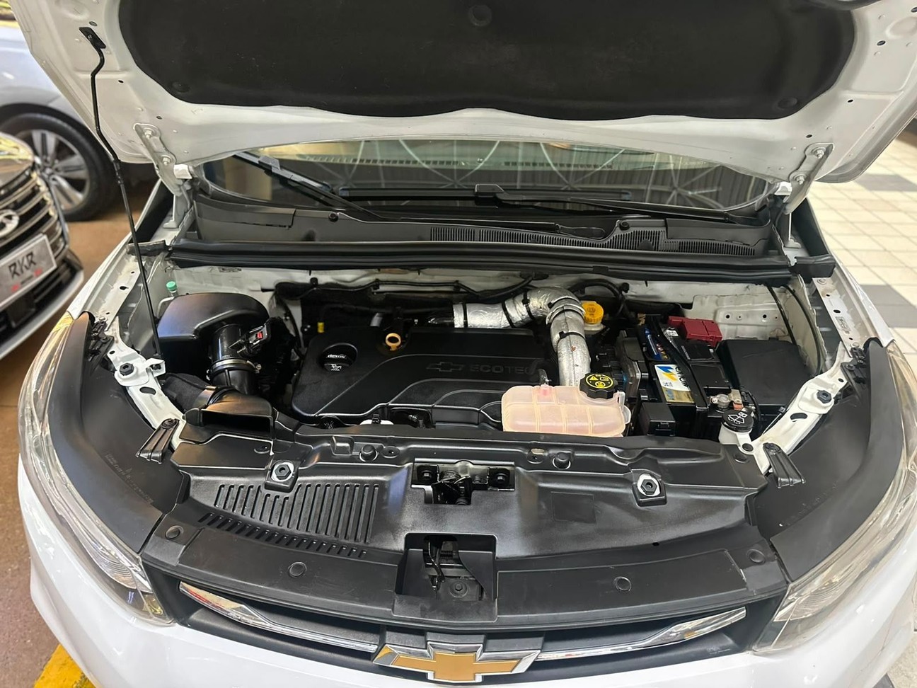 CHEVROLET TRACKER