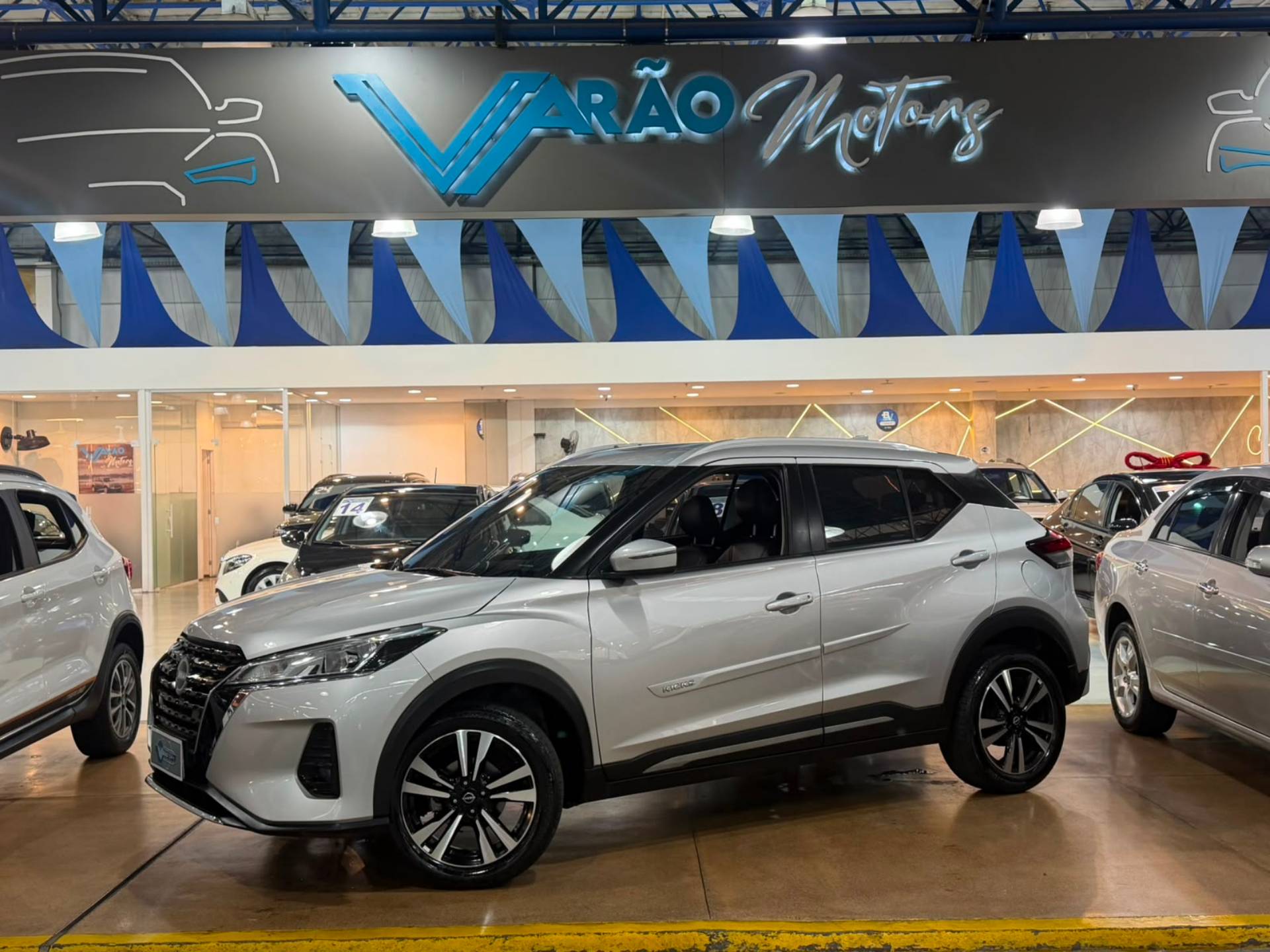NISSAN KICKS PLAY